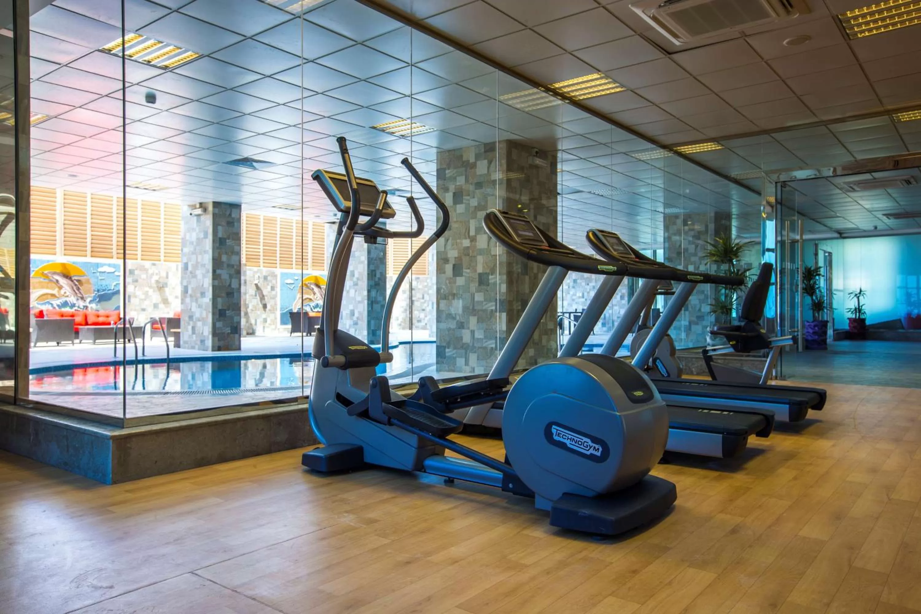 Fitness centre/facilities in Radisson Blu Plaza Jeddah