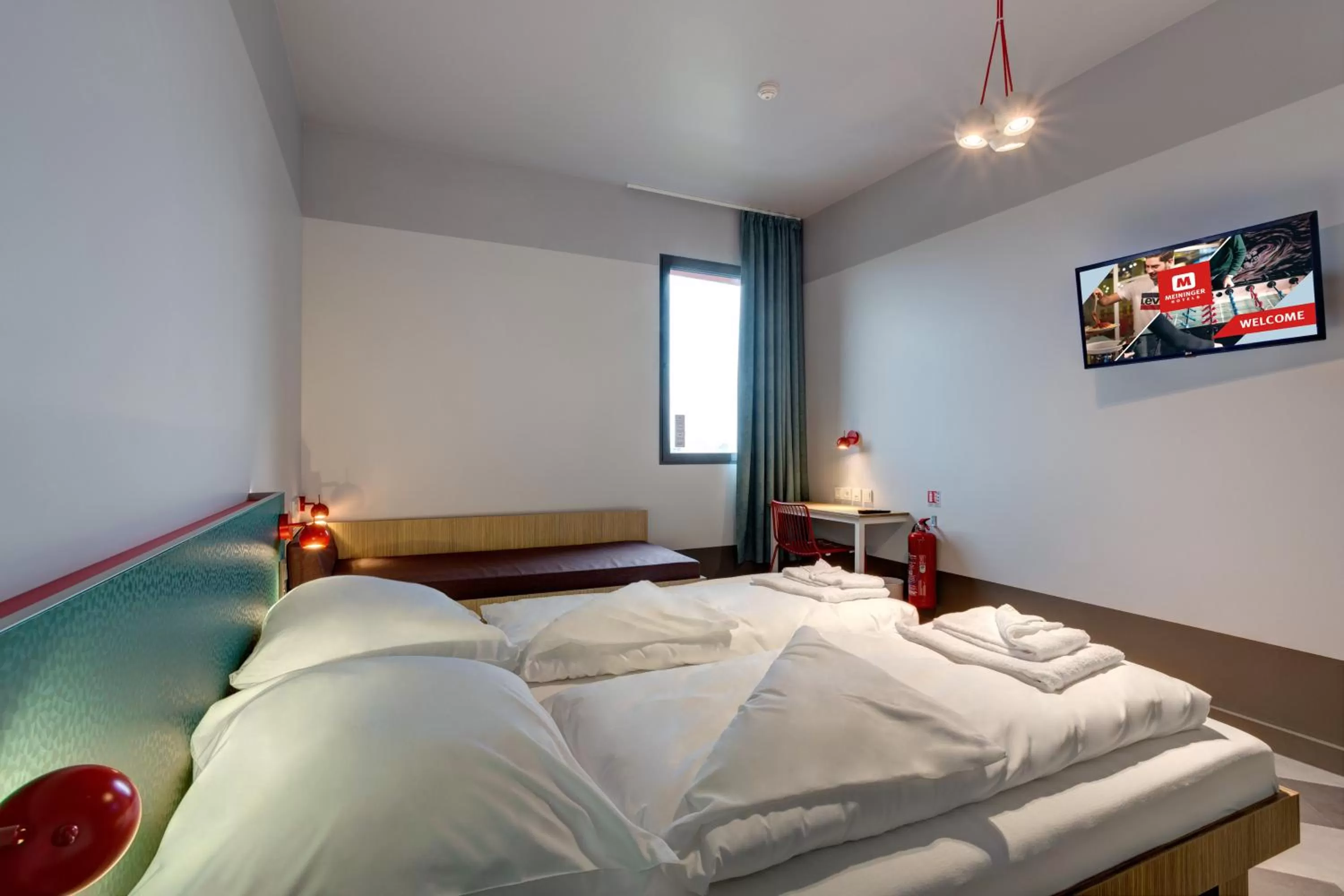 Bed in MEININGER Hotel Paris Porte de Vincennes