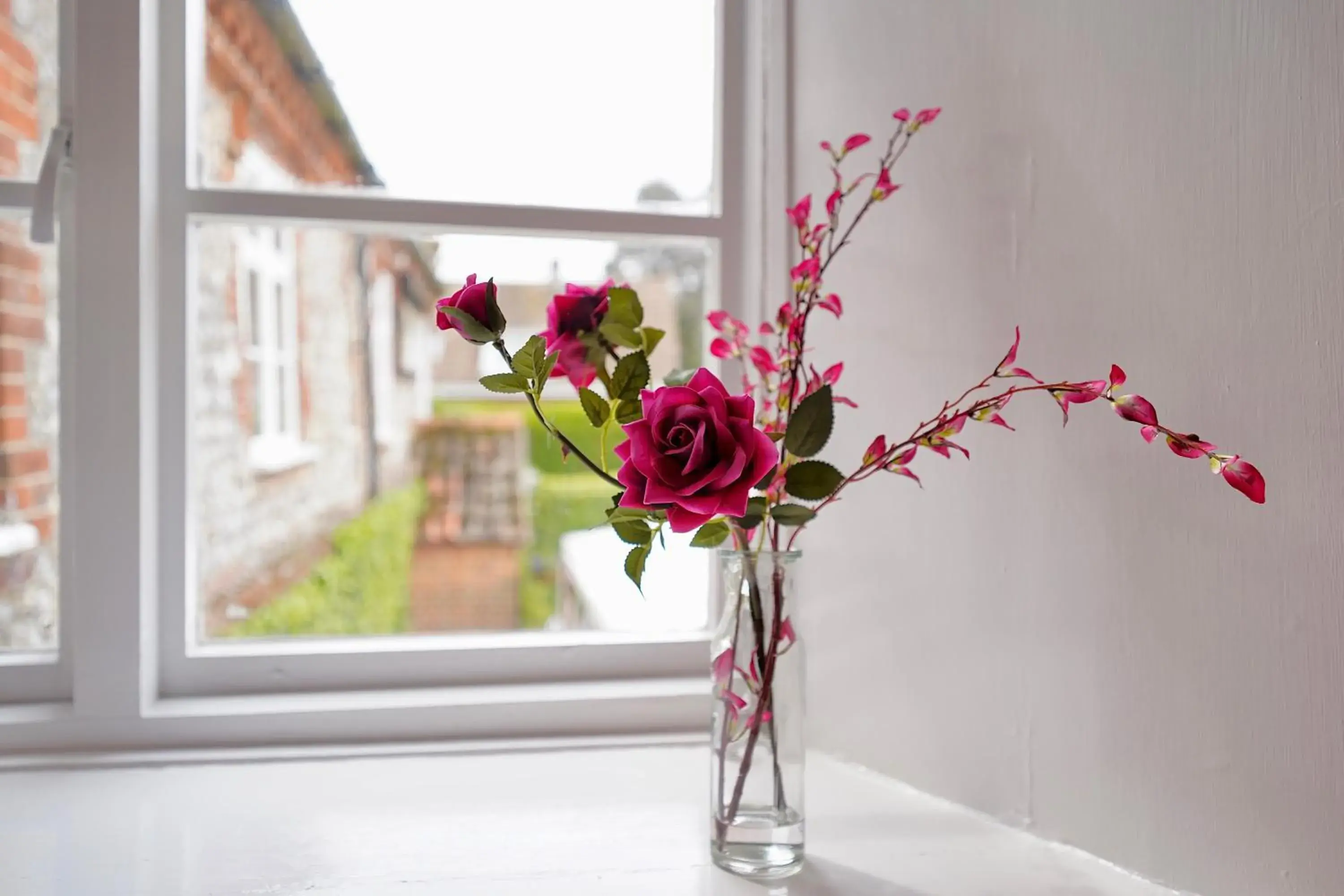 King Room with Garden View in The Wheatsheaf