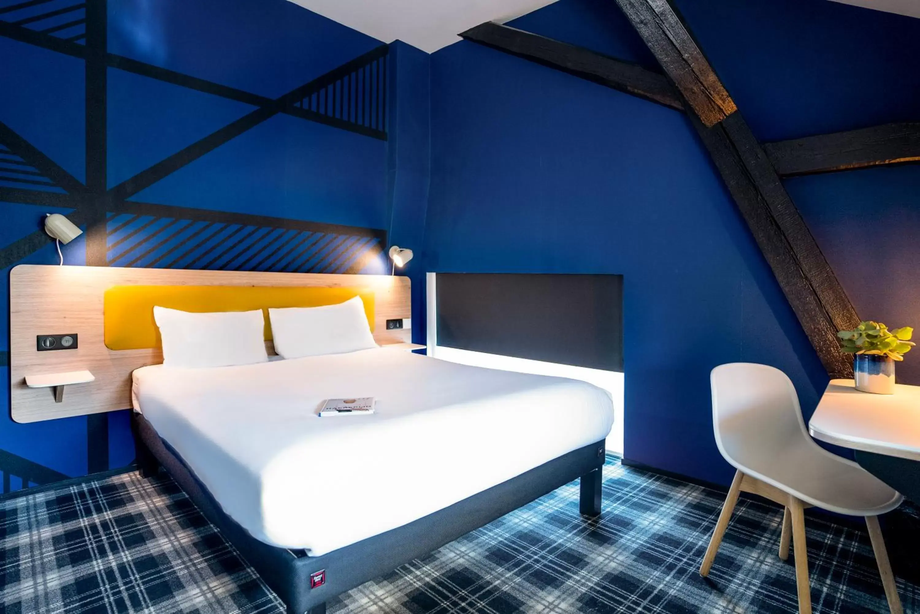 Bedroom, Bed in Ibis Styles Colmar Centre