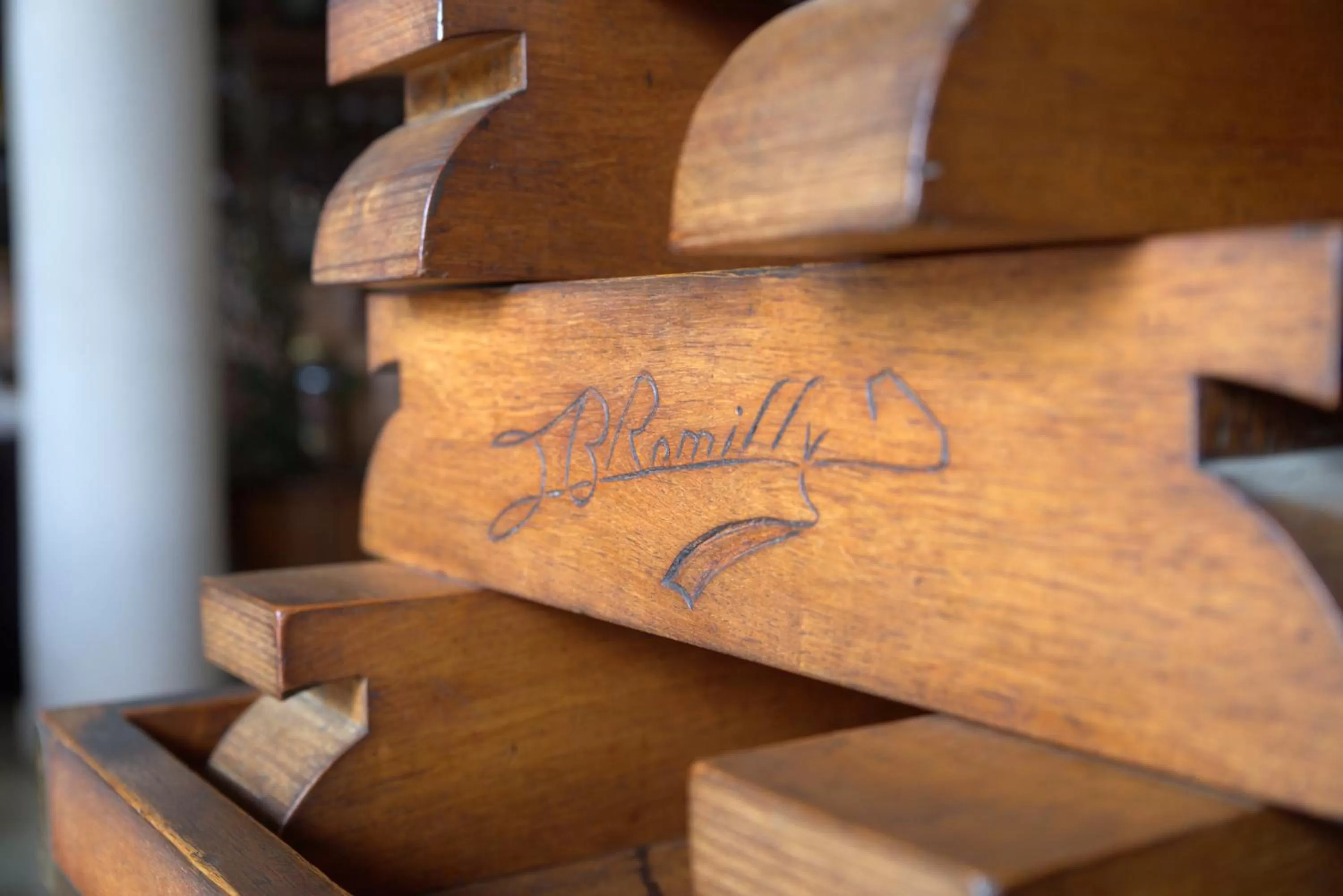 Decorative detail in Hotel Le Relais Normand