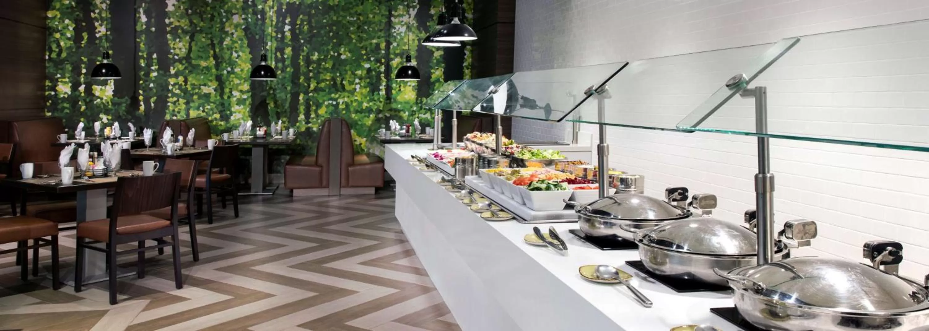 Restaurant/places to eat in DoubleTree by Hilton Hotel Miami Airport & Convention Center