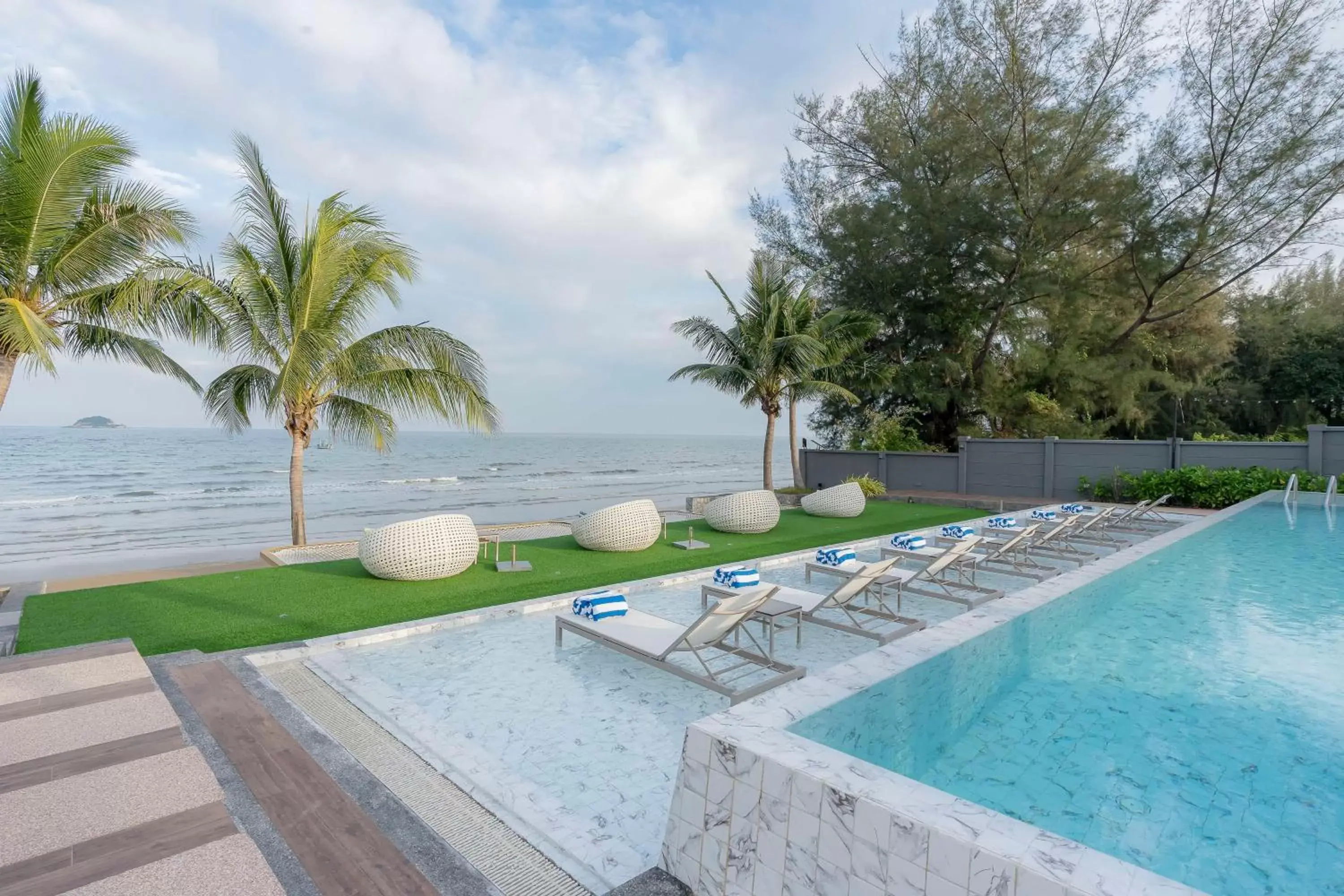 Pool view, Swimming Pool in Best Western Plus Carapace Hotel Hua Hin