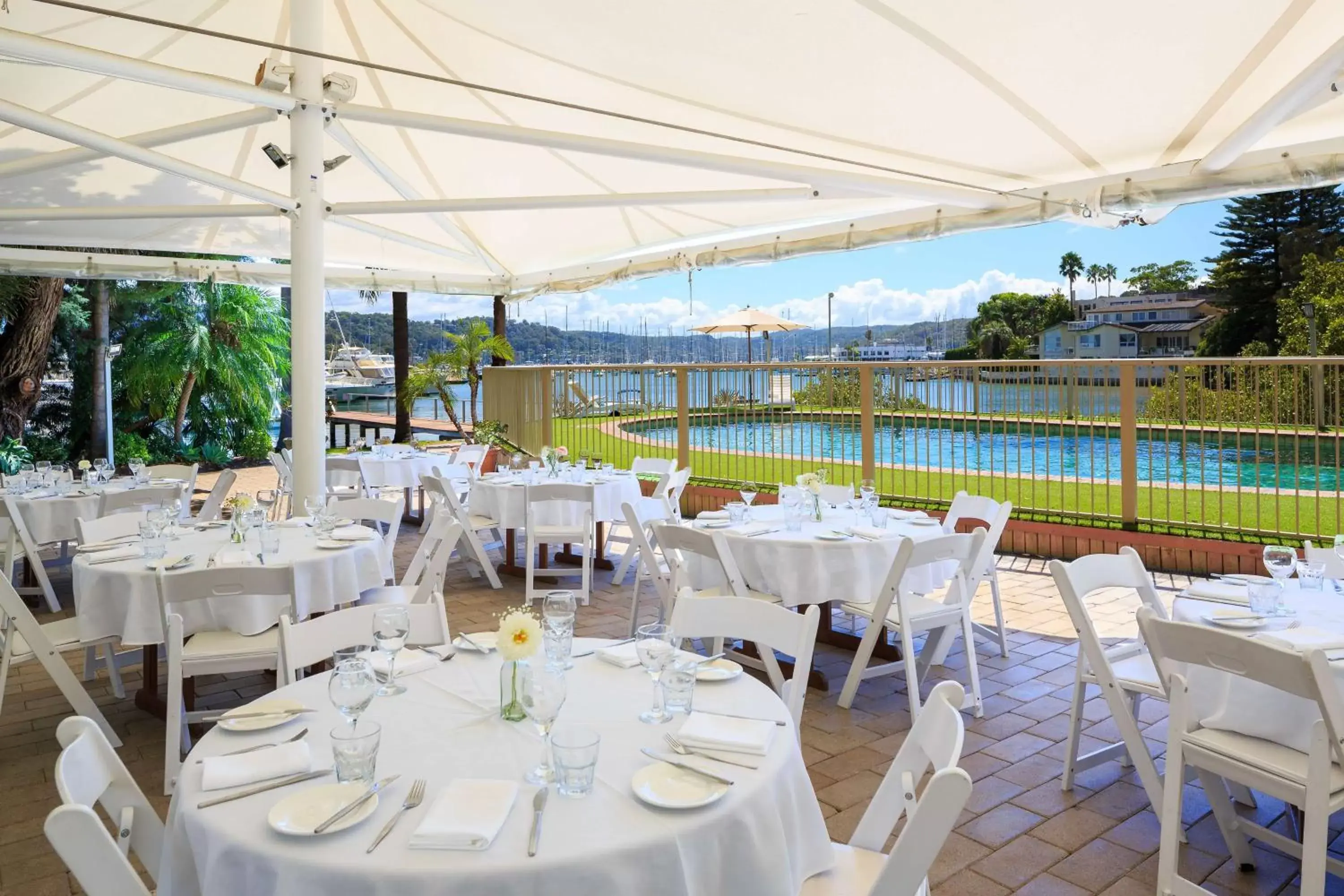 Balcony/Terrace, Restaurant/Places to Eat in Metro Mirage Hotel Newport