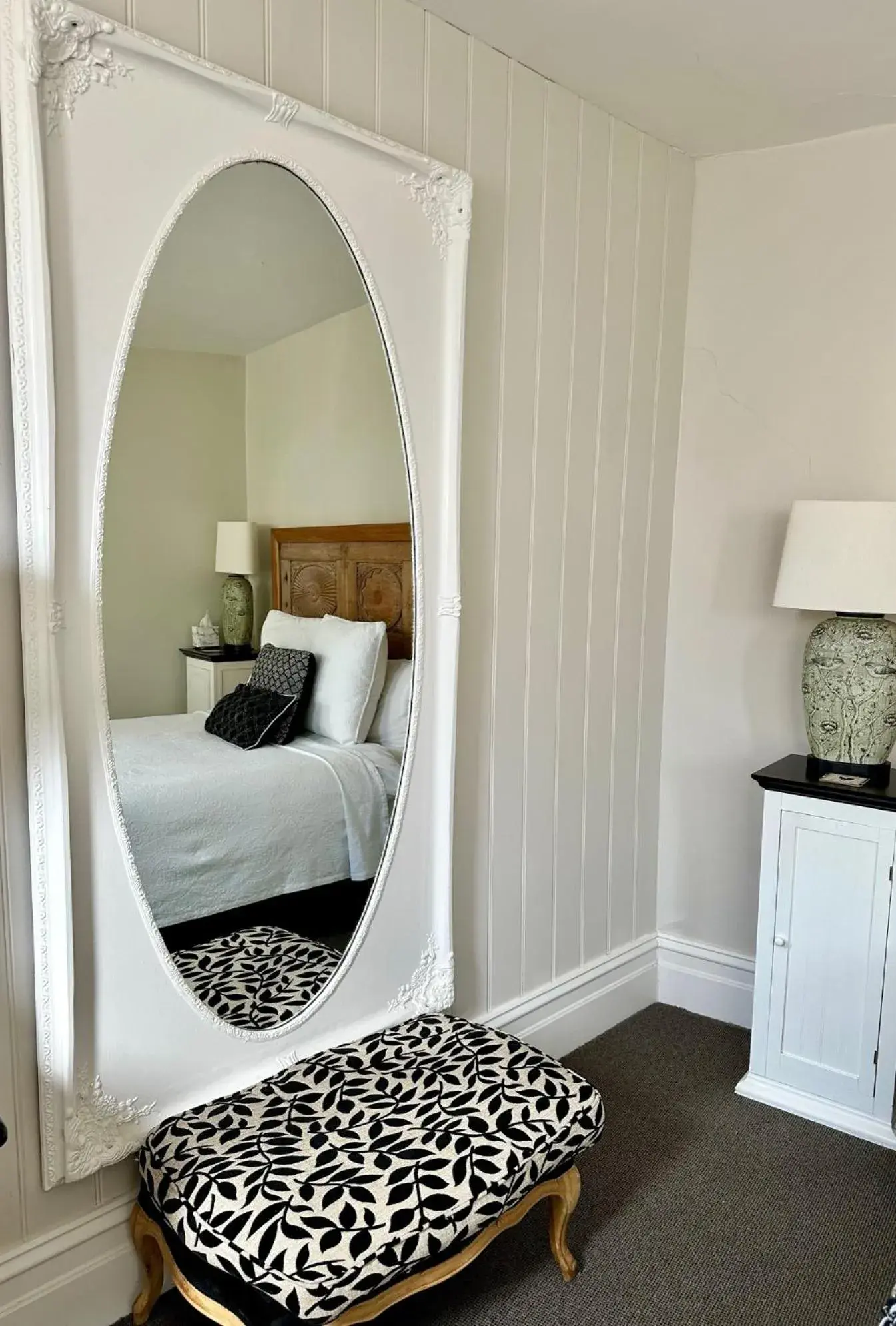 Bedroom, Bed in Captains Retreat Apartments and Cottages