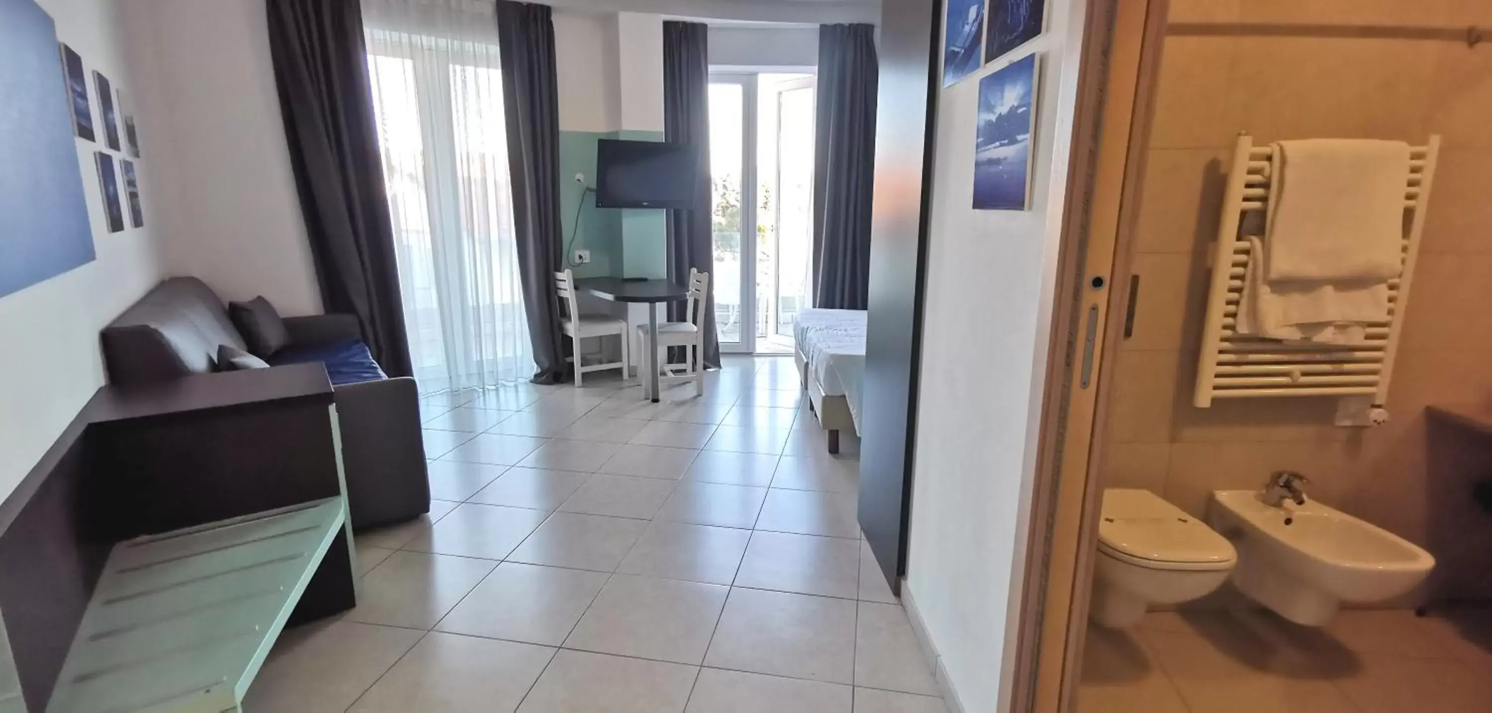 Photo of the whole room, Bathroom in Hotel Oceanomare