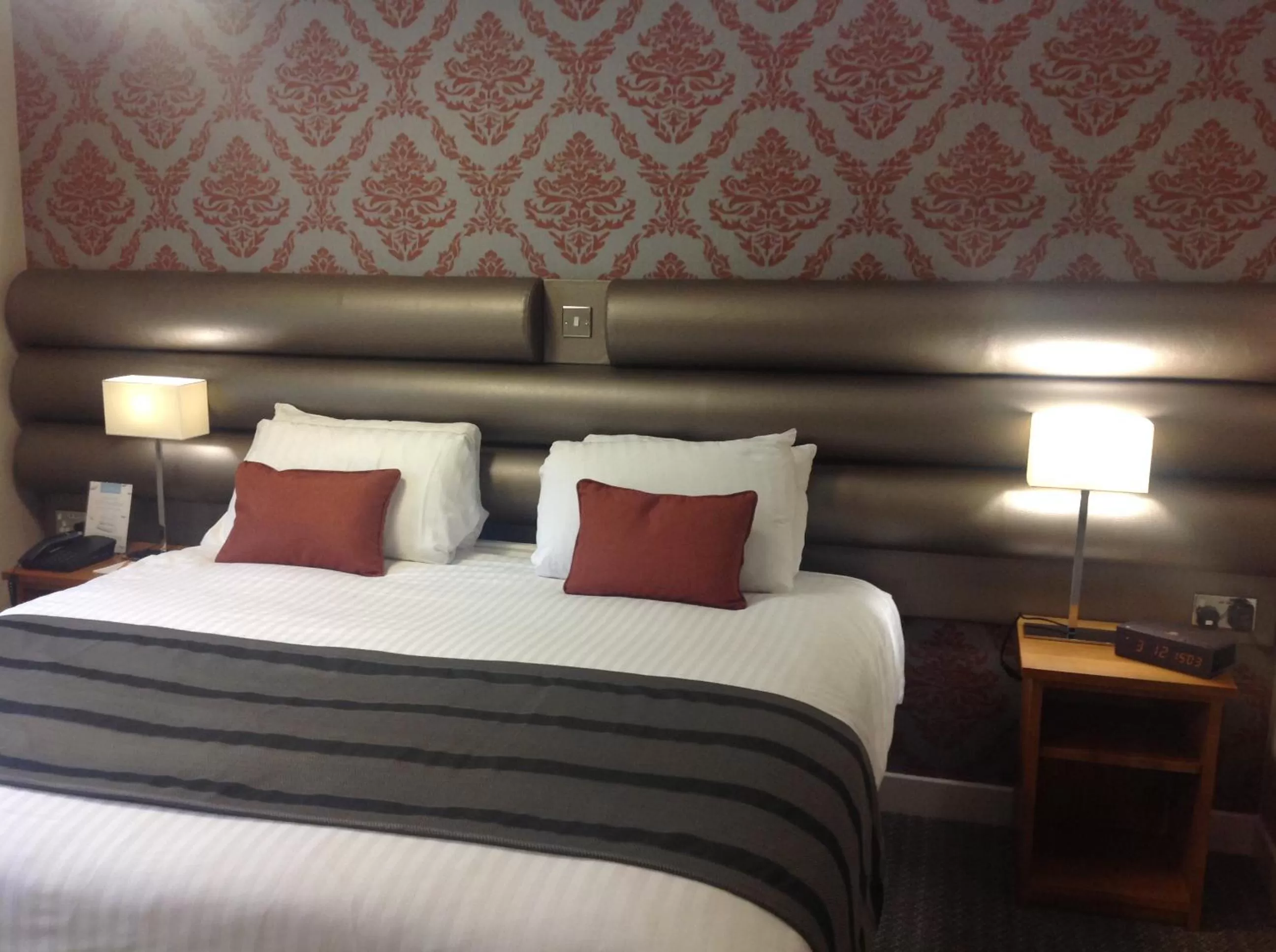 Bed in Best Western Plus Ullesthorpe Court Hotel & Golf Club