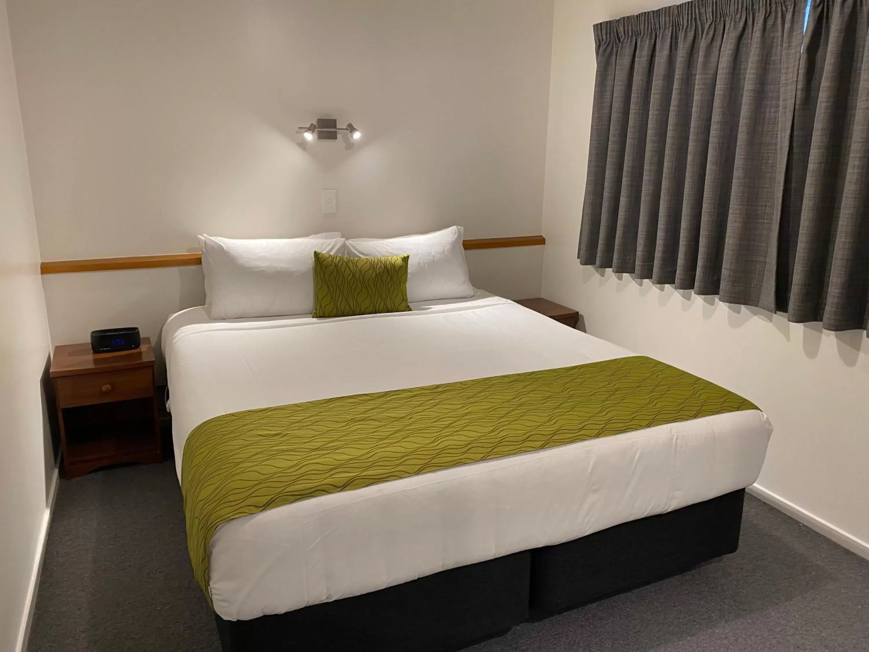 Bed in ASURE Townsman Motor Lodge