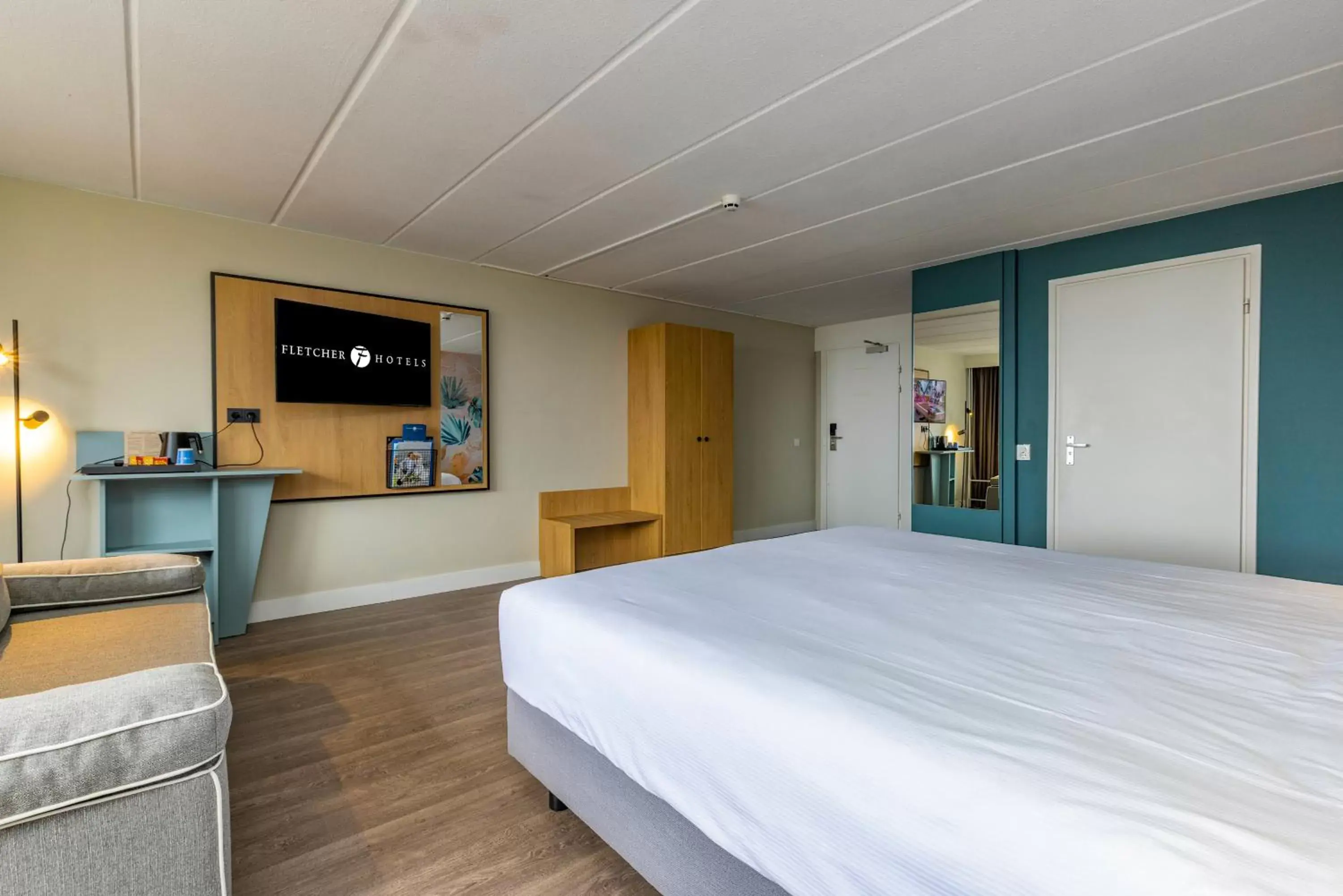 Bedroom, Bed in Fletcher Hotel Restaurant Loosdrecht-Amsterdam