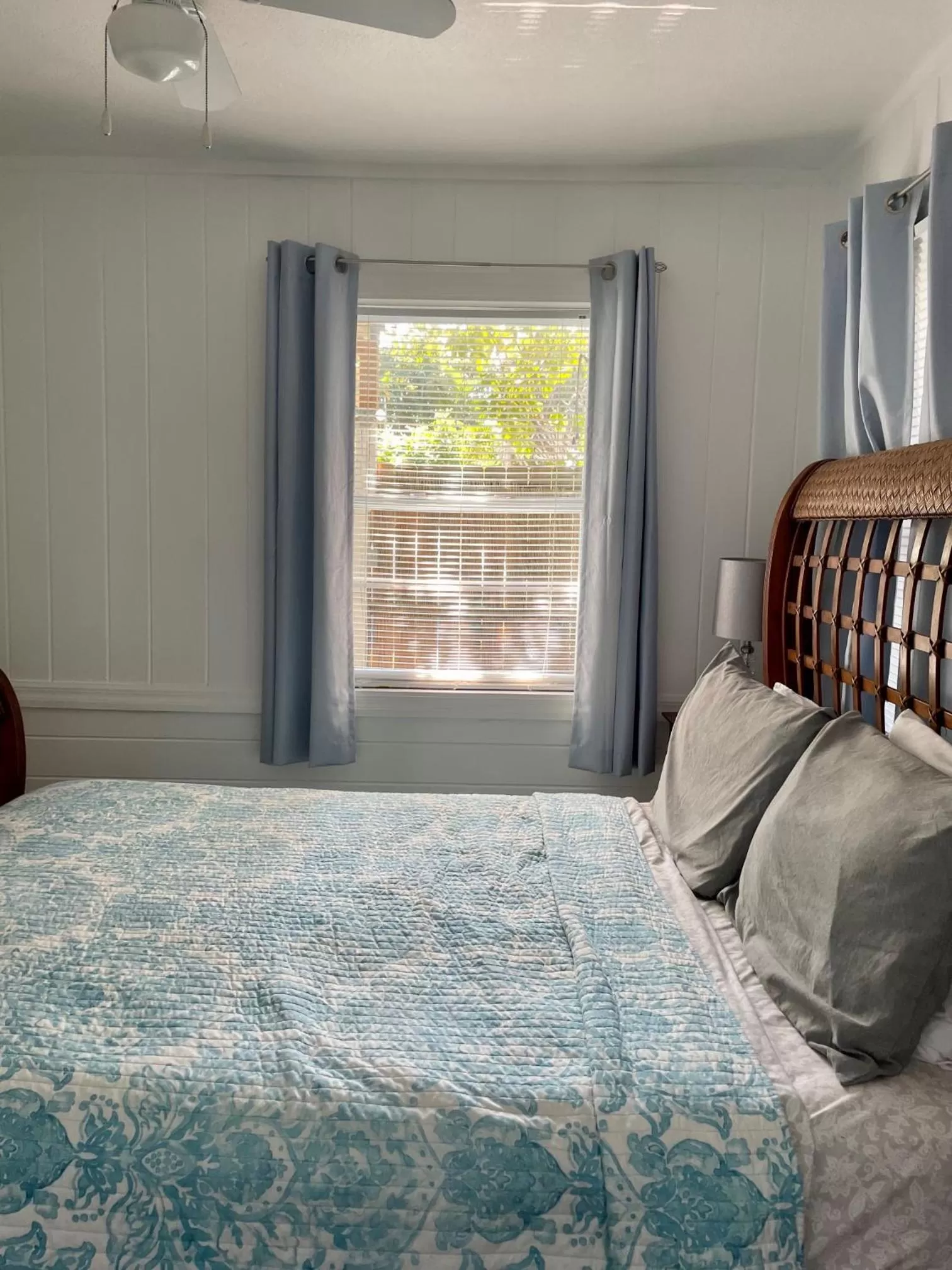 Bedroom, Bed in Turtle Beach Resort