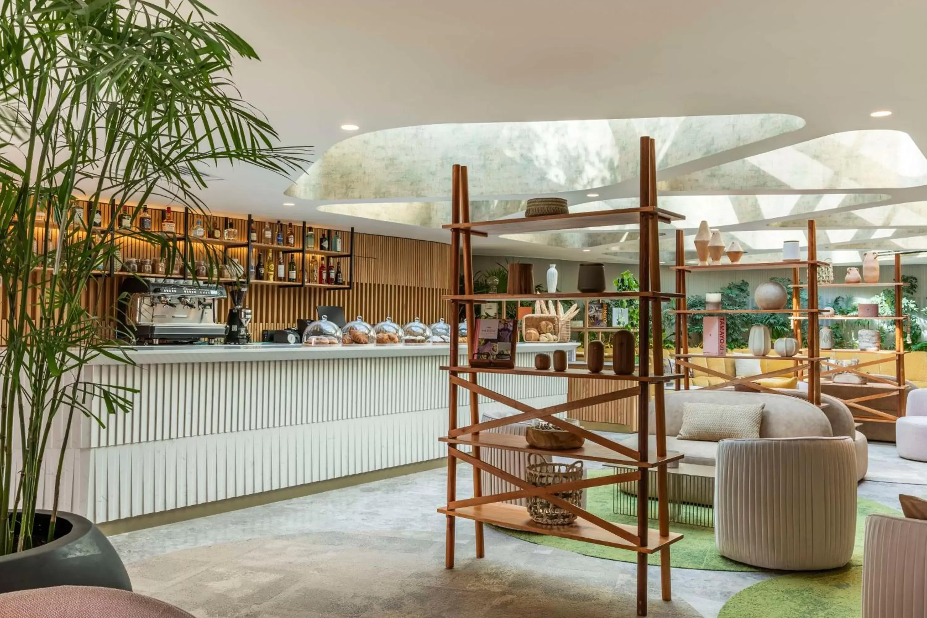 Restaurant/places to eat, Lounge/Bar in Andaz Mexico City Condesa - A Concept by Hyatt
