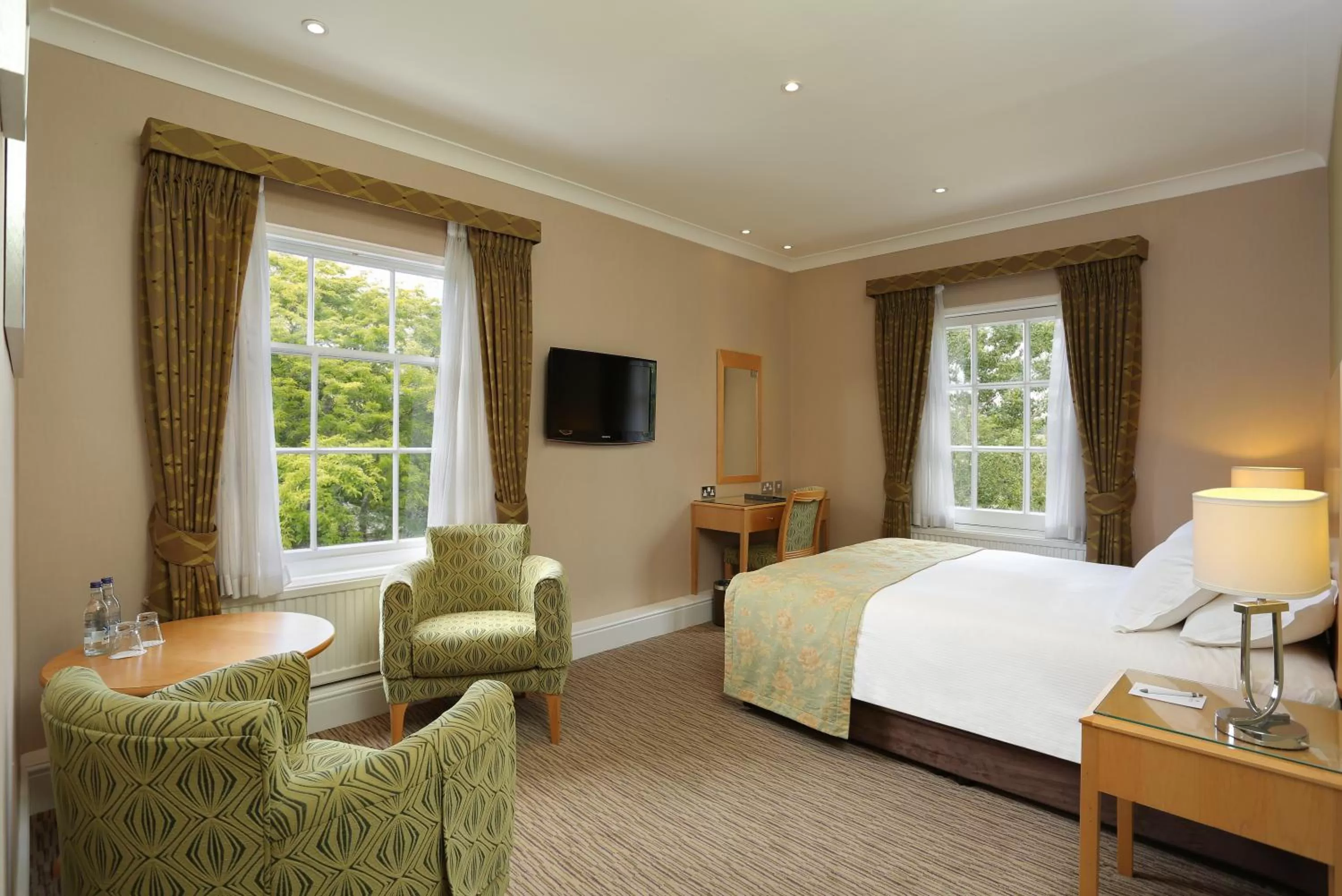 Bedroom, Bed in West Lodge Park