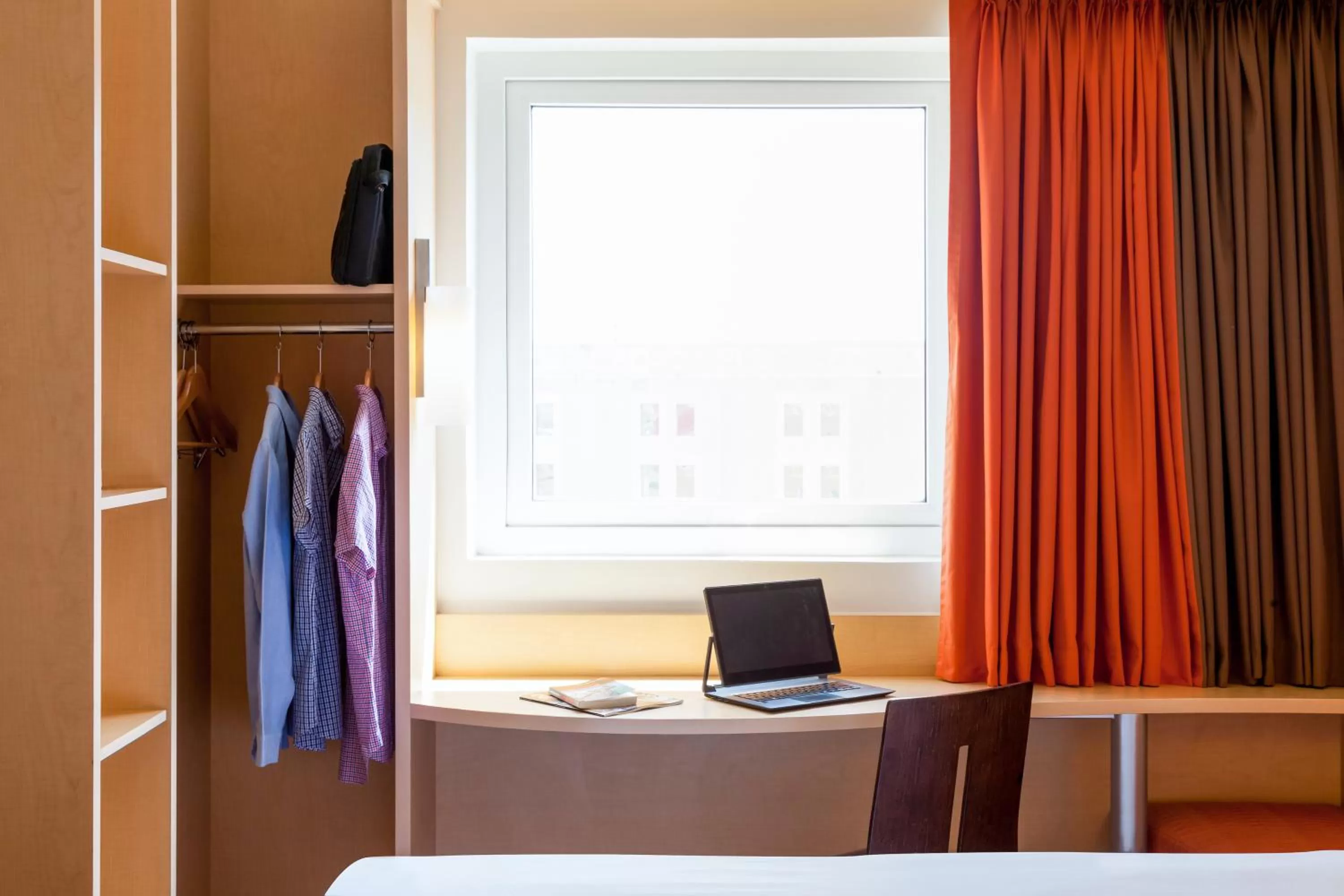 Day, Bed in Ibis Hermosillo