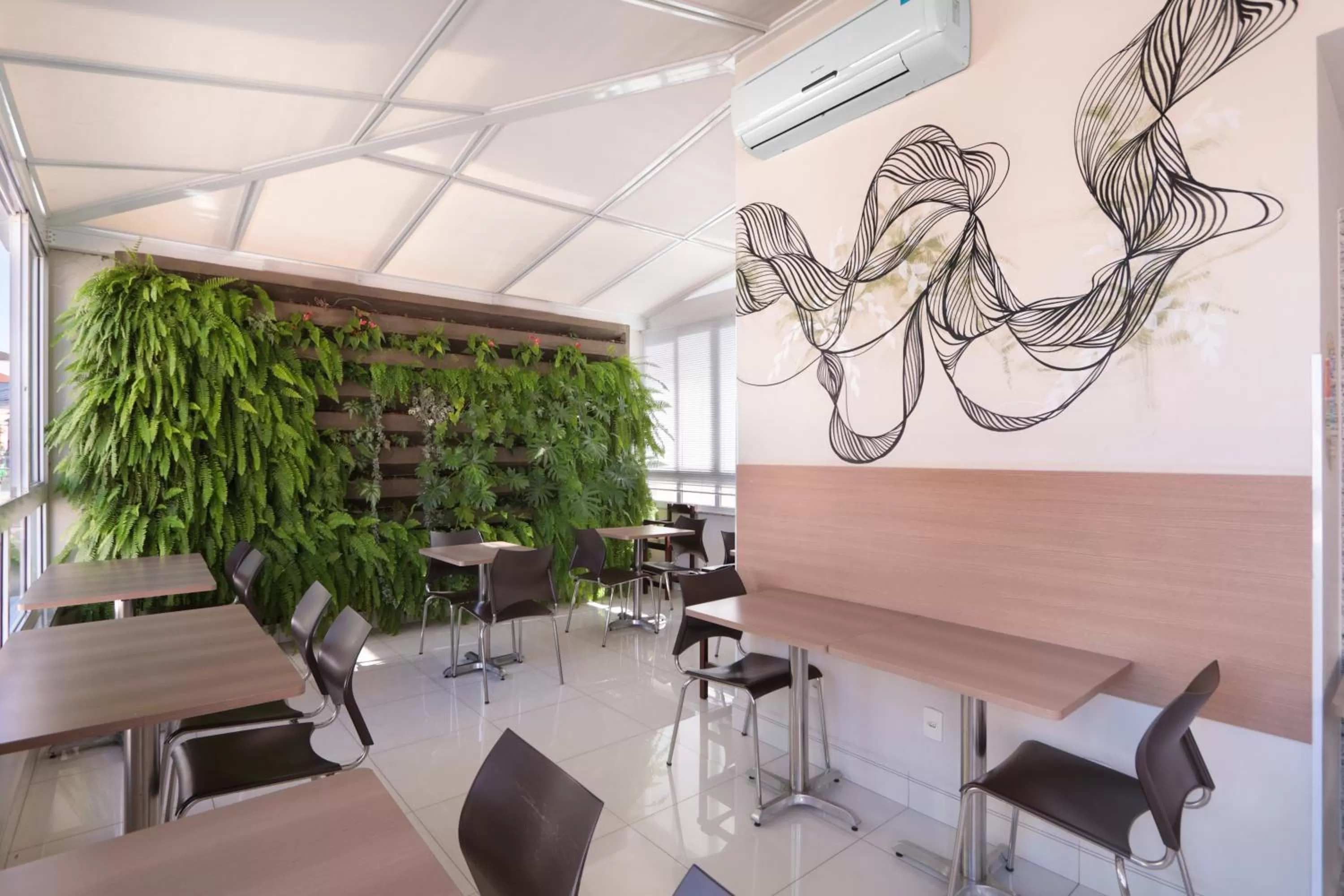 Restaurant/places to eat in Hotel Copacabana Piracicaba