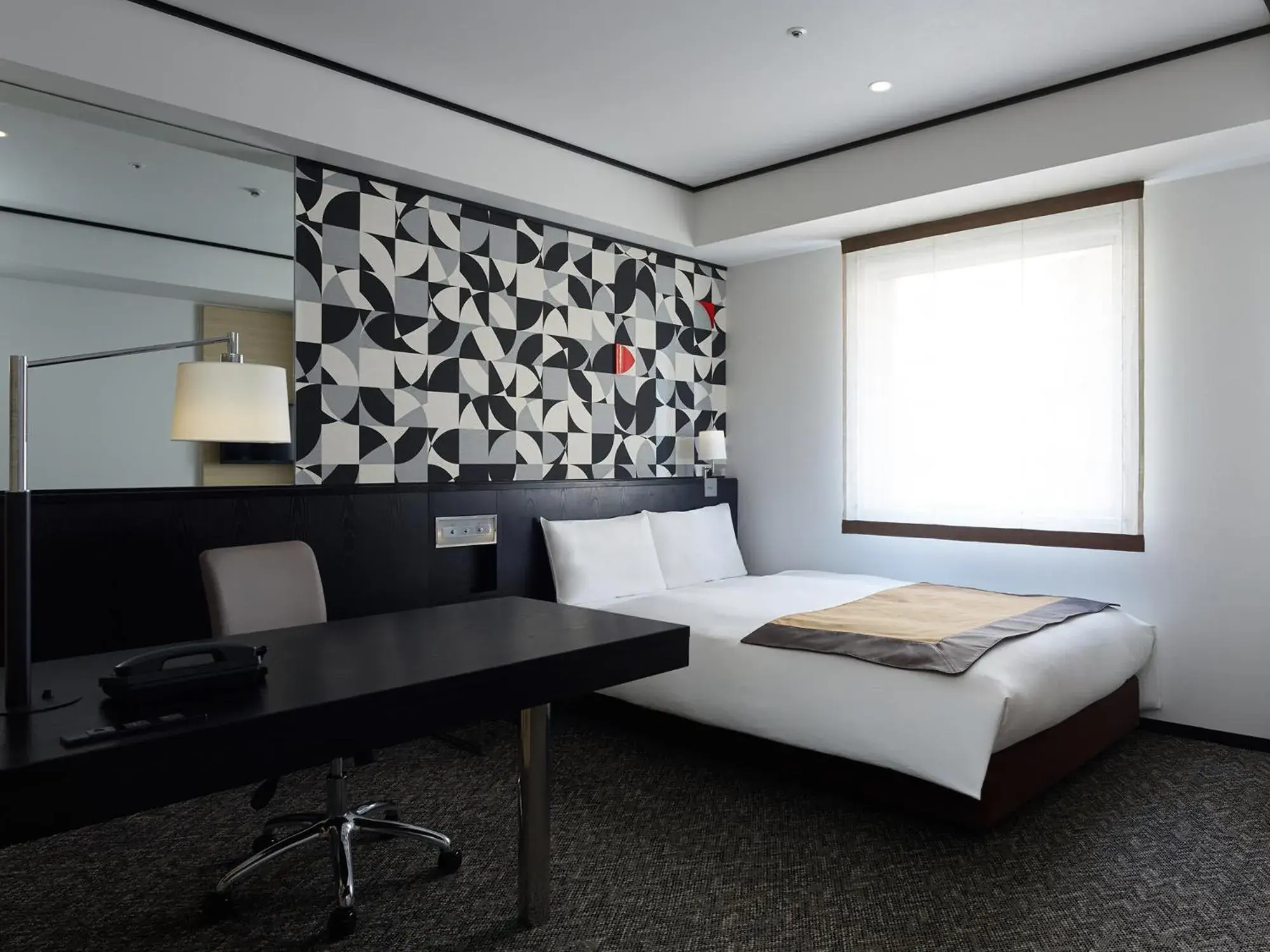Photo of the whole room, Bed in Mitsui Garden Hotel Shiodome Italia-Gai