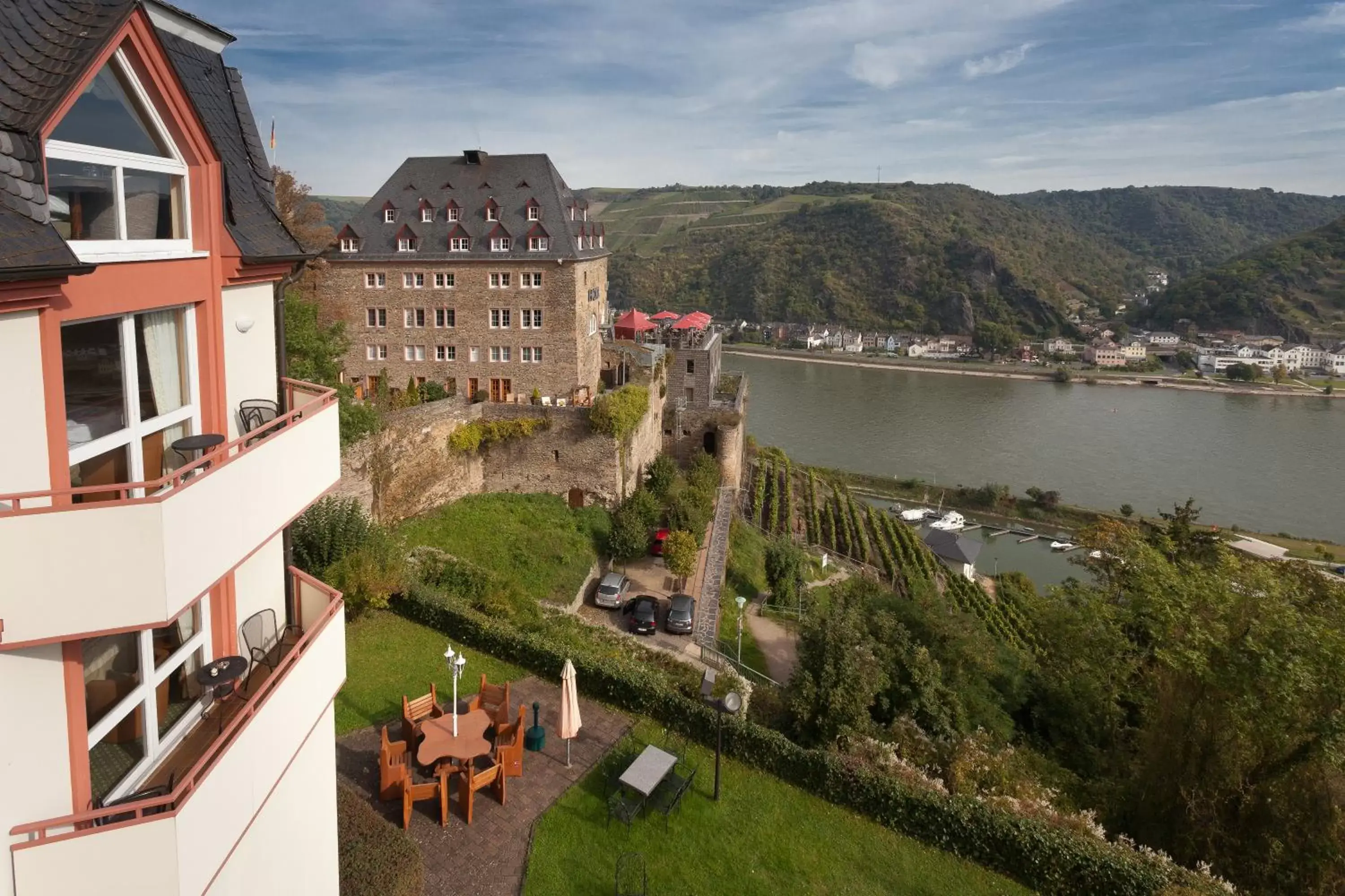 Property building in Hotel Schloss Rheinfels