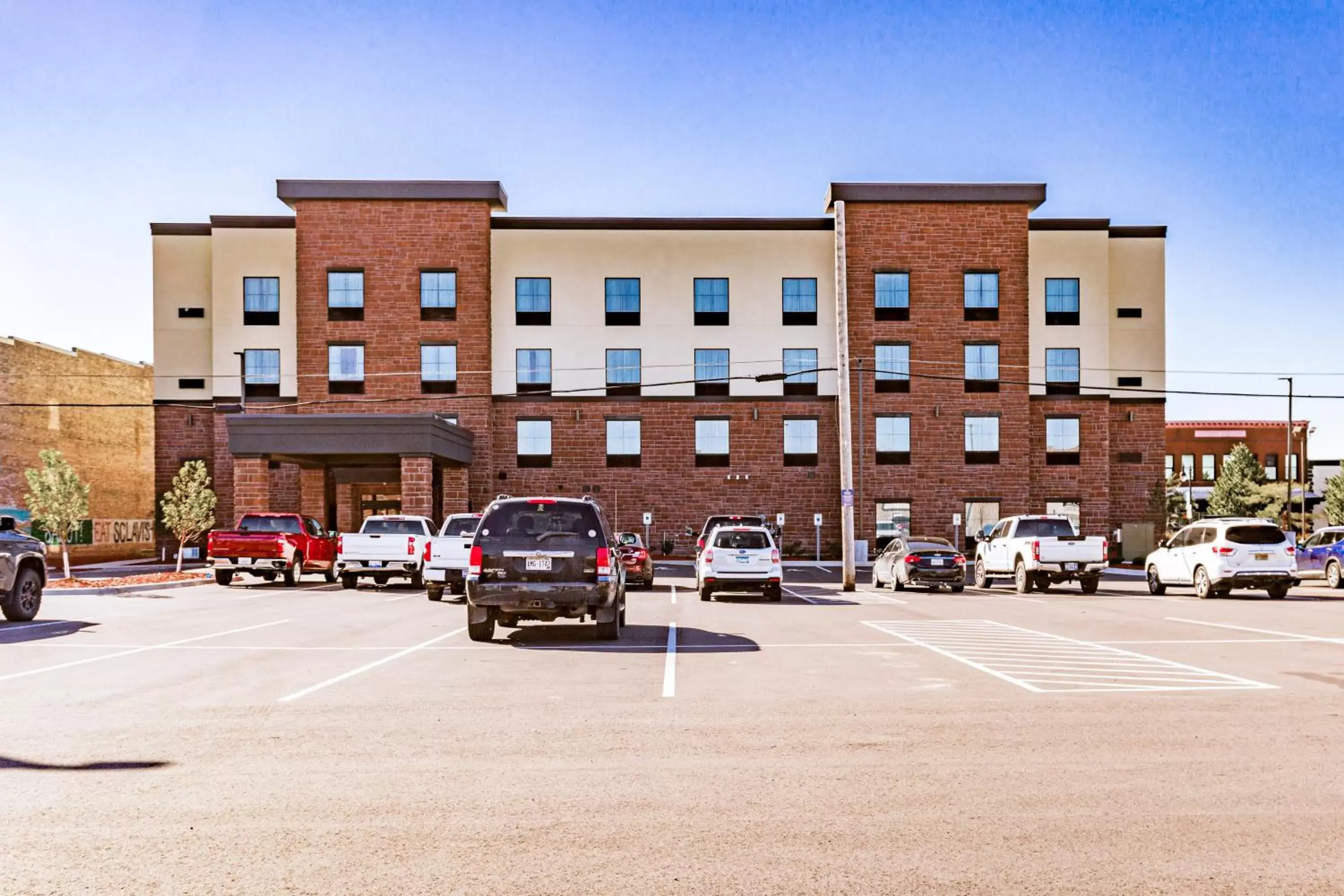 Facade/entrance, Property Building in Cobblestone Hotel & Suites - Superior Duluth