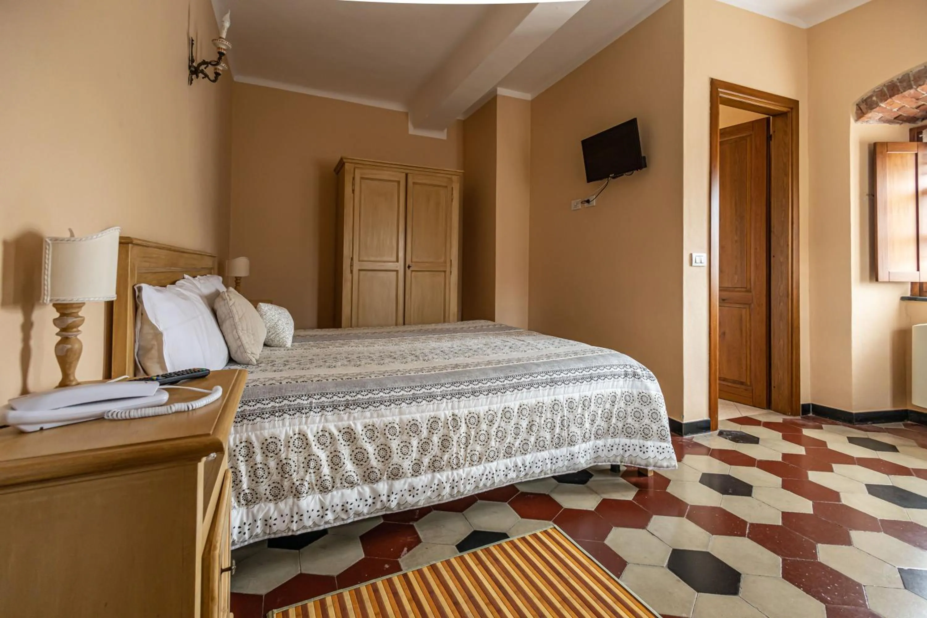Bed in Albergo la Luna