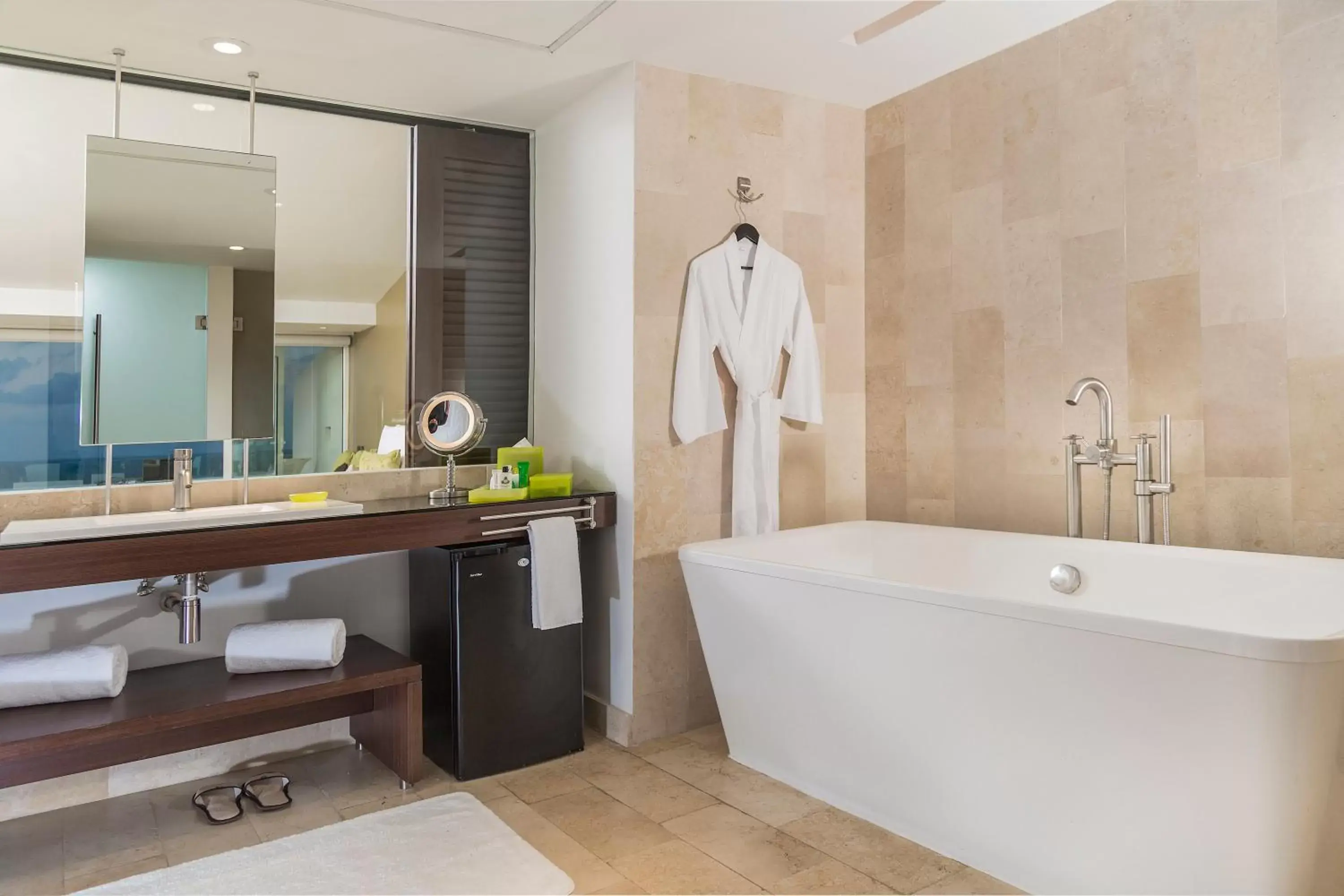 Bathroom in InterContinental Presidente Cancun Resort
