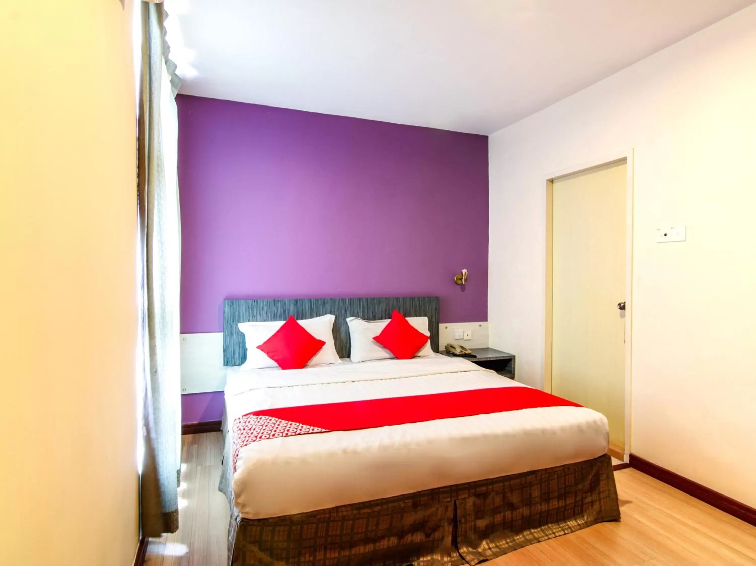 Bedroom in Super OYO 43930 Hotel Esplanade
