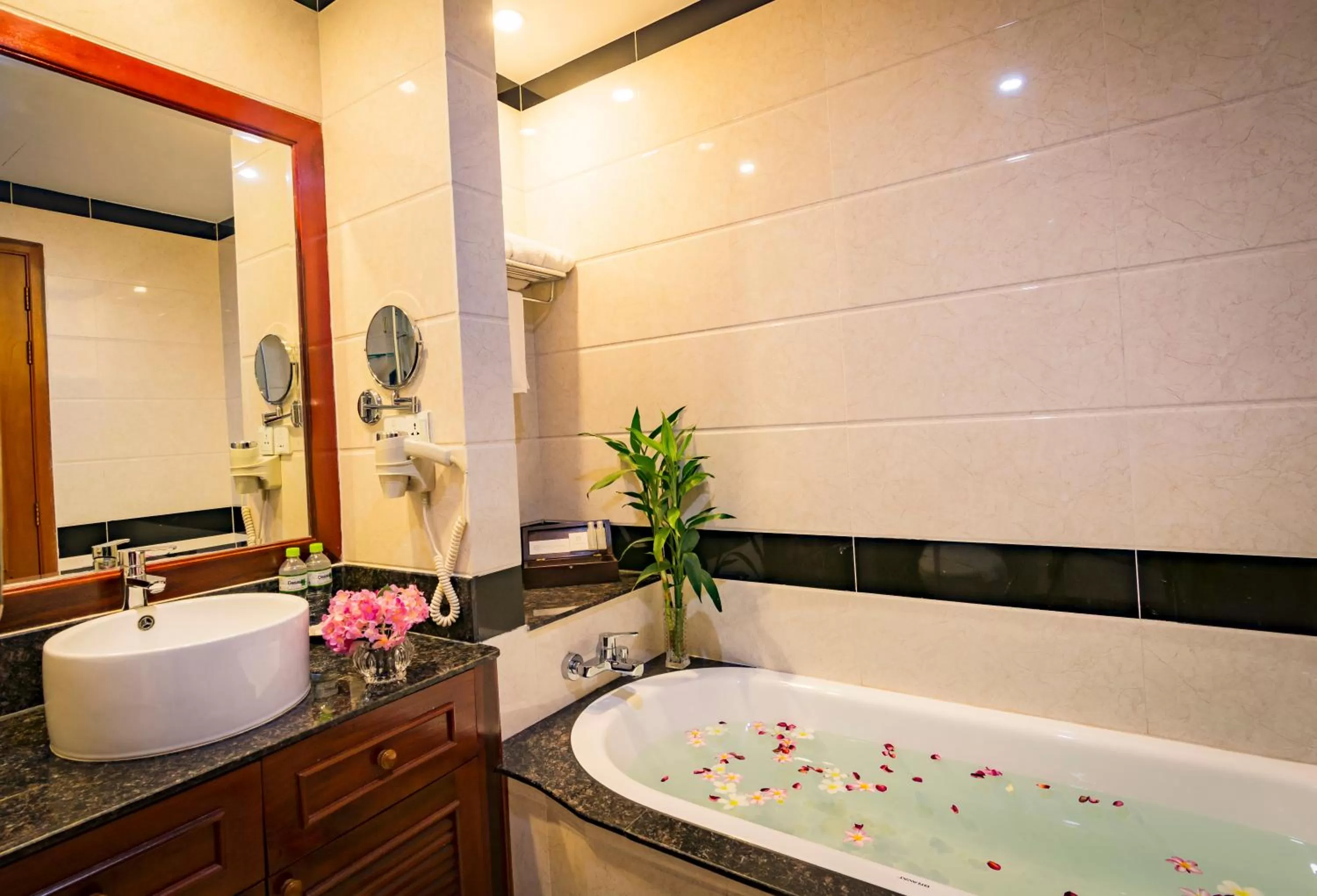 Shower in Phnom Penh Katari Hotel