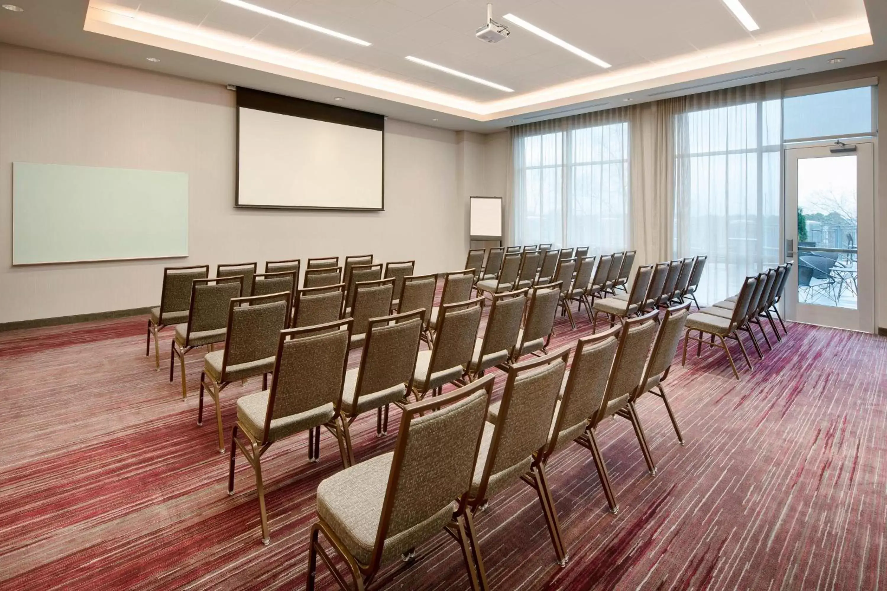 Meeting/conference room in Courtyard by Marriott Atlanta Vinings/Galleria