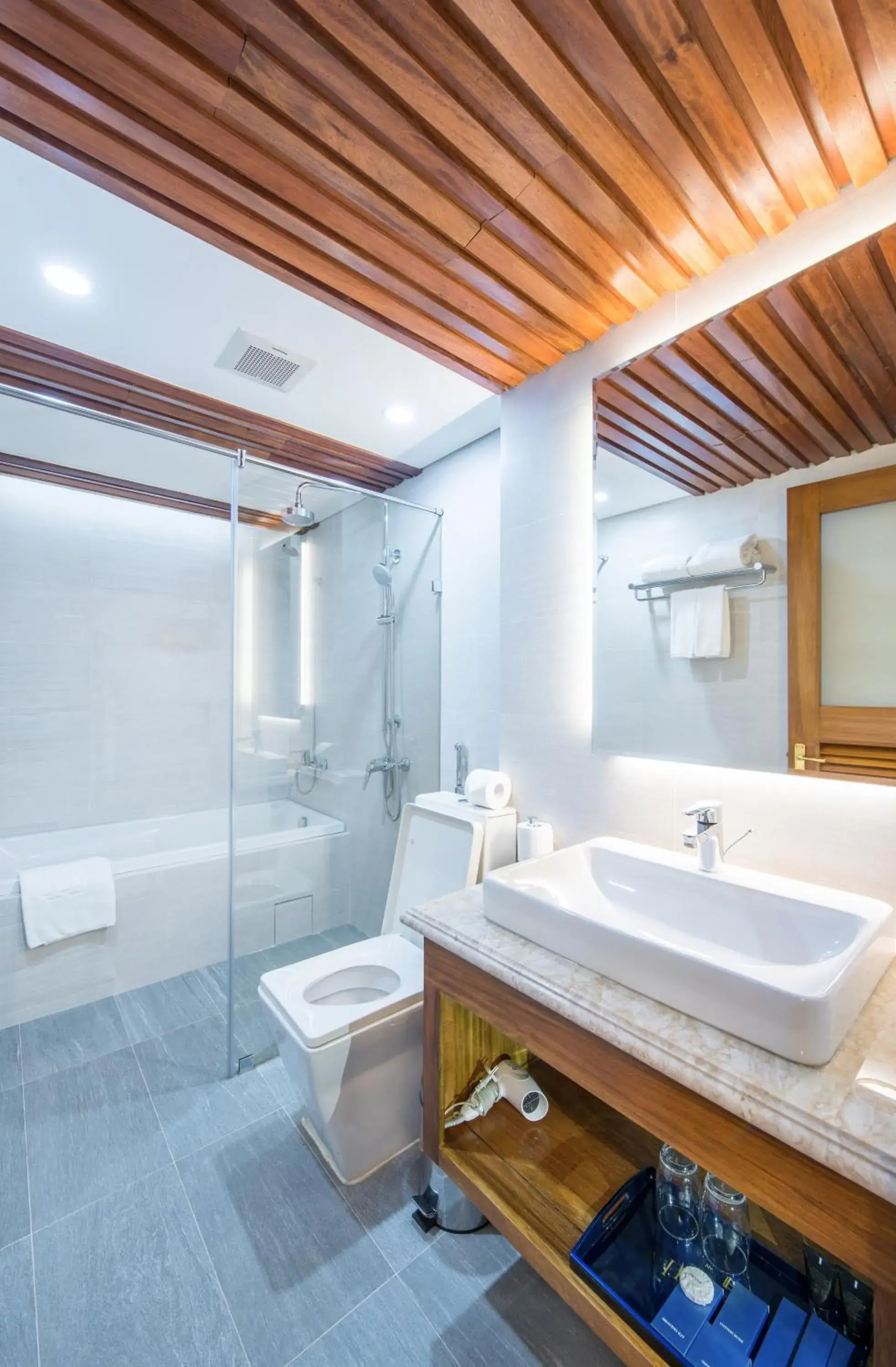 Bathroom in Hai Bay Hotel & Restaurant
