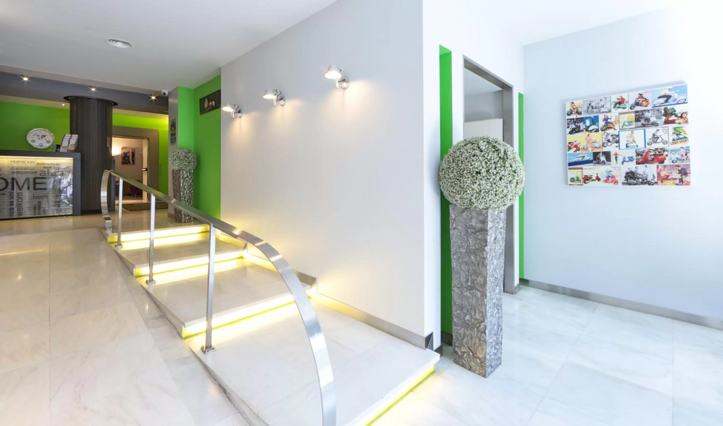 Lobby or reception in Best Western Cinemusic Hotel