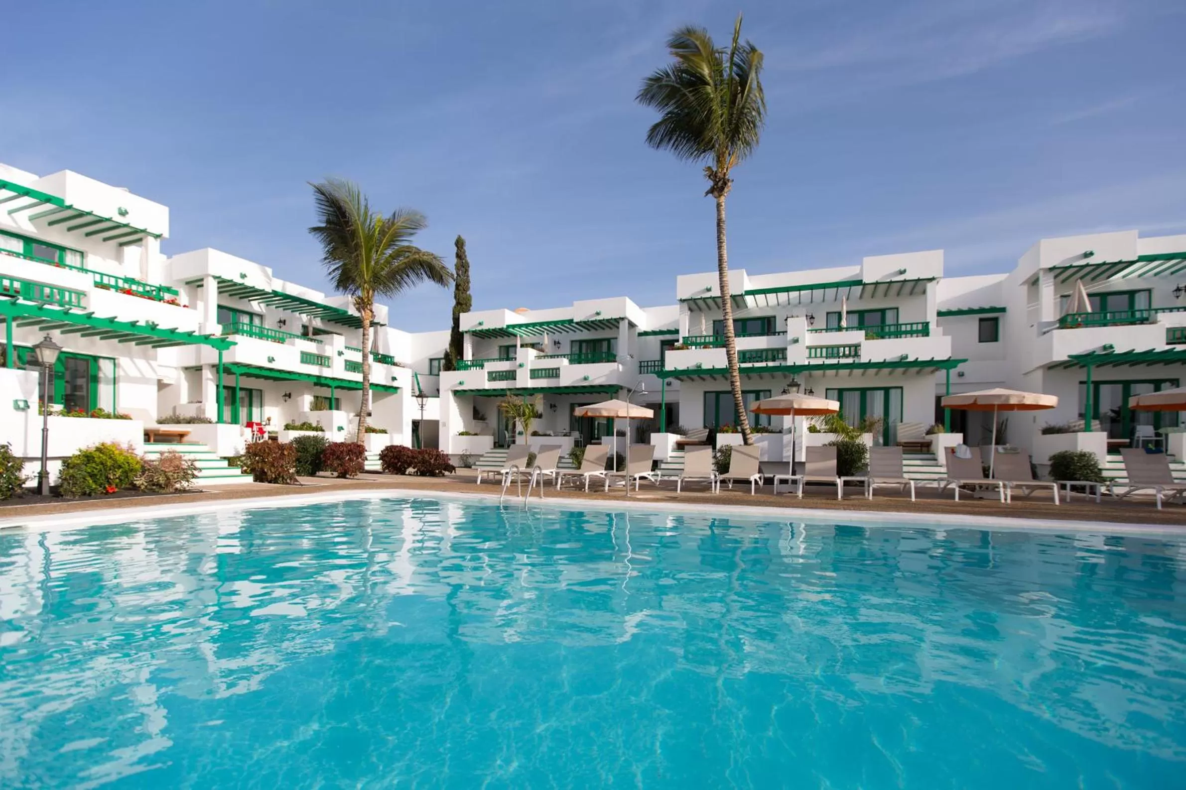 Swimming pool in Nazaret Apartments