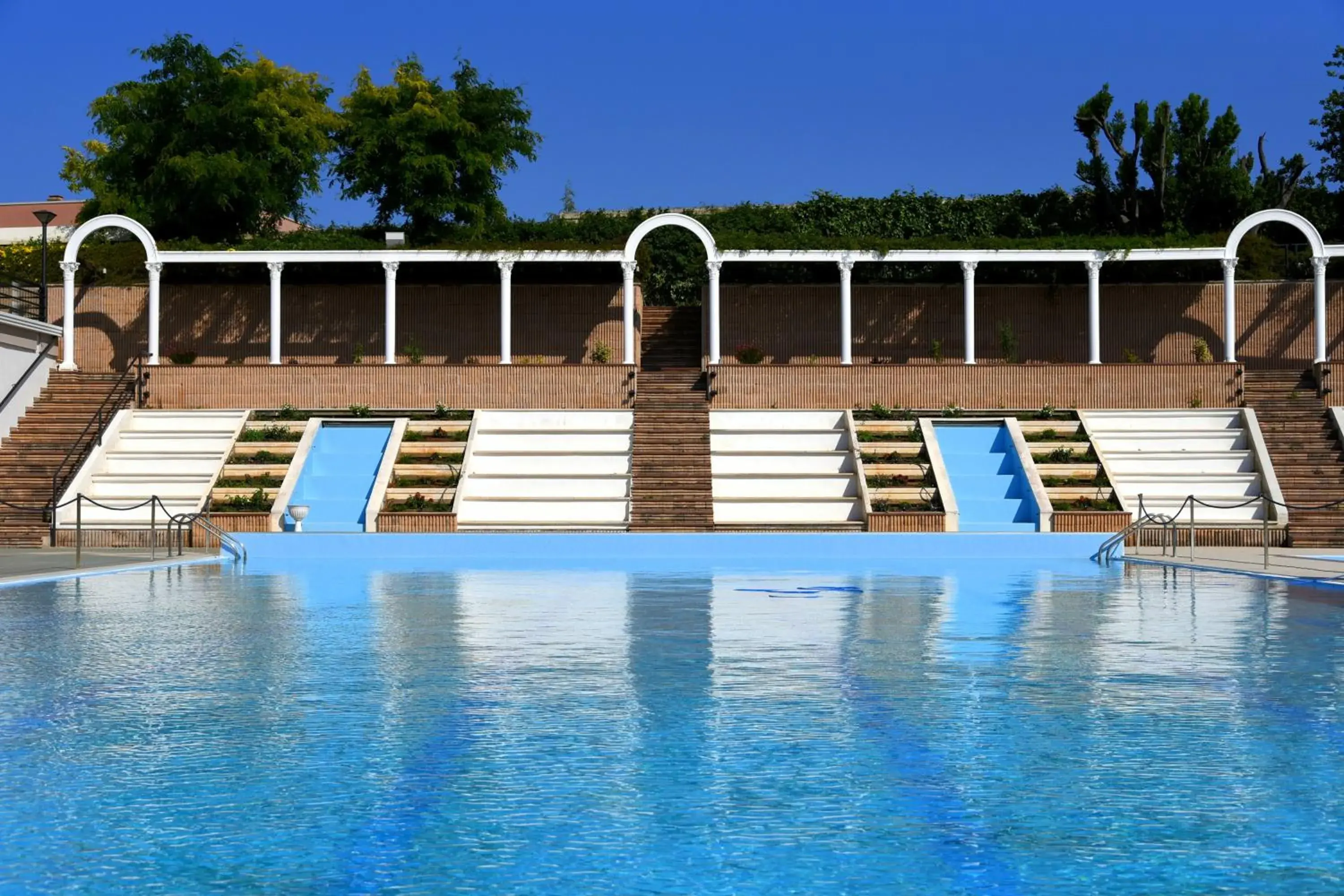 Swimming Pool in Hotel d'Aragona