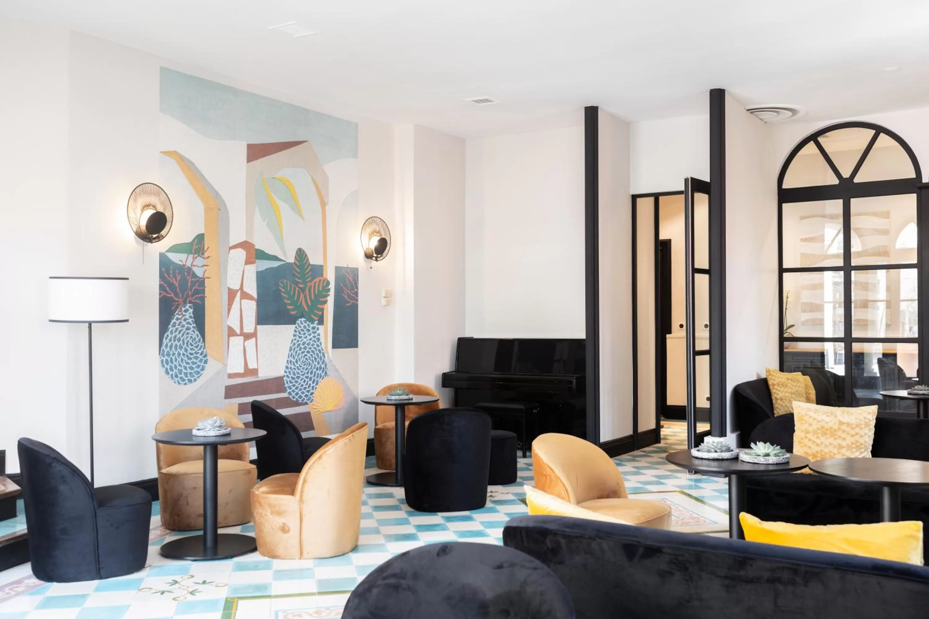 Living room in Hôtel l'Arena