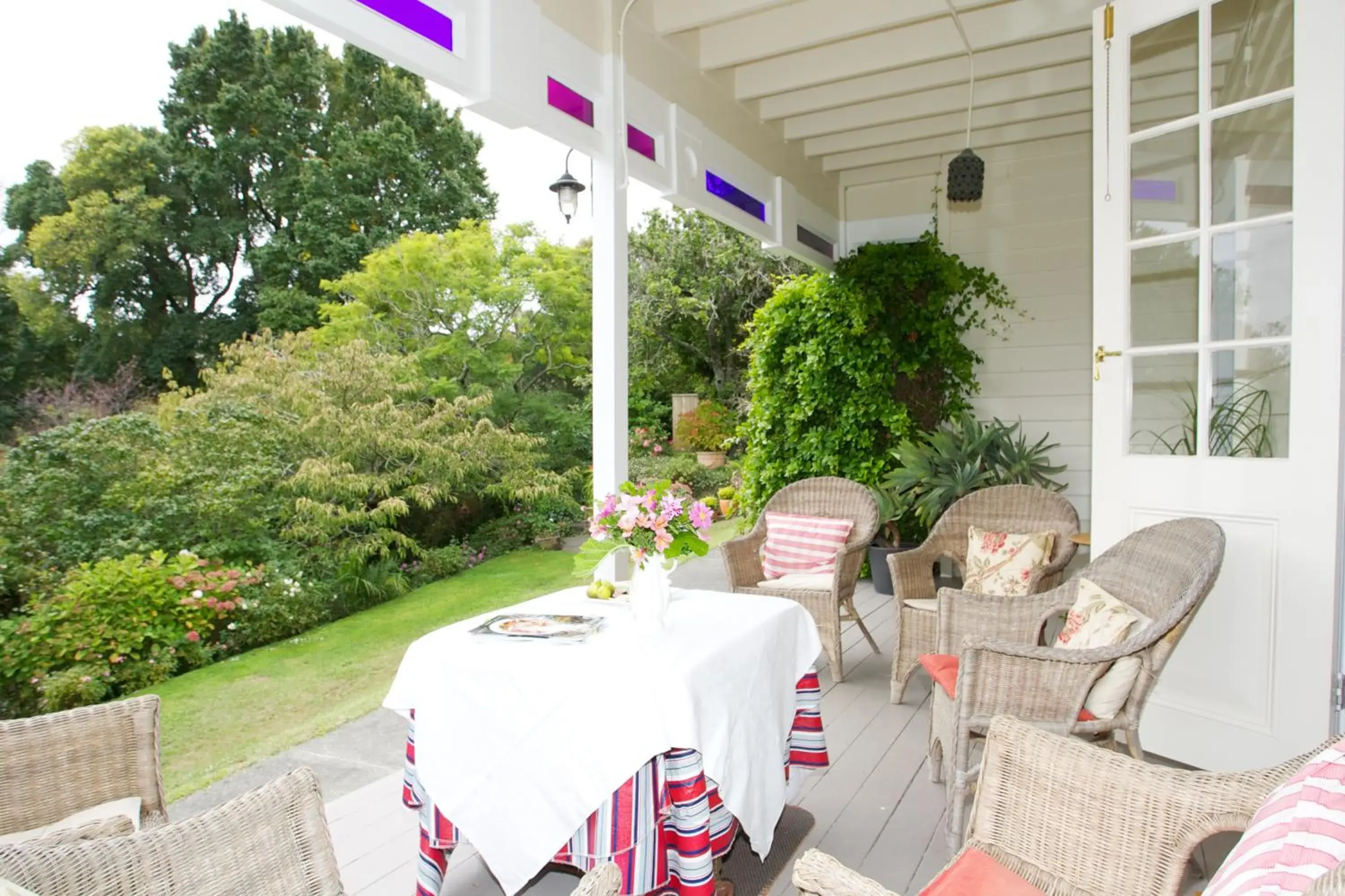 Balcony/Terrace, Restaurant/Places to Eat in Cobden Garden