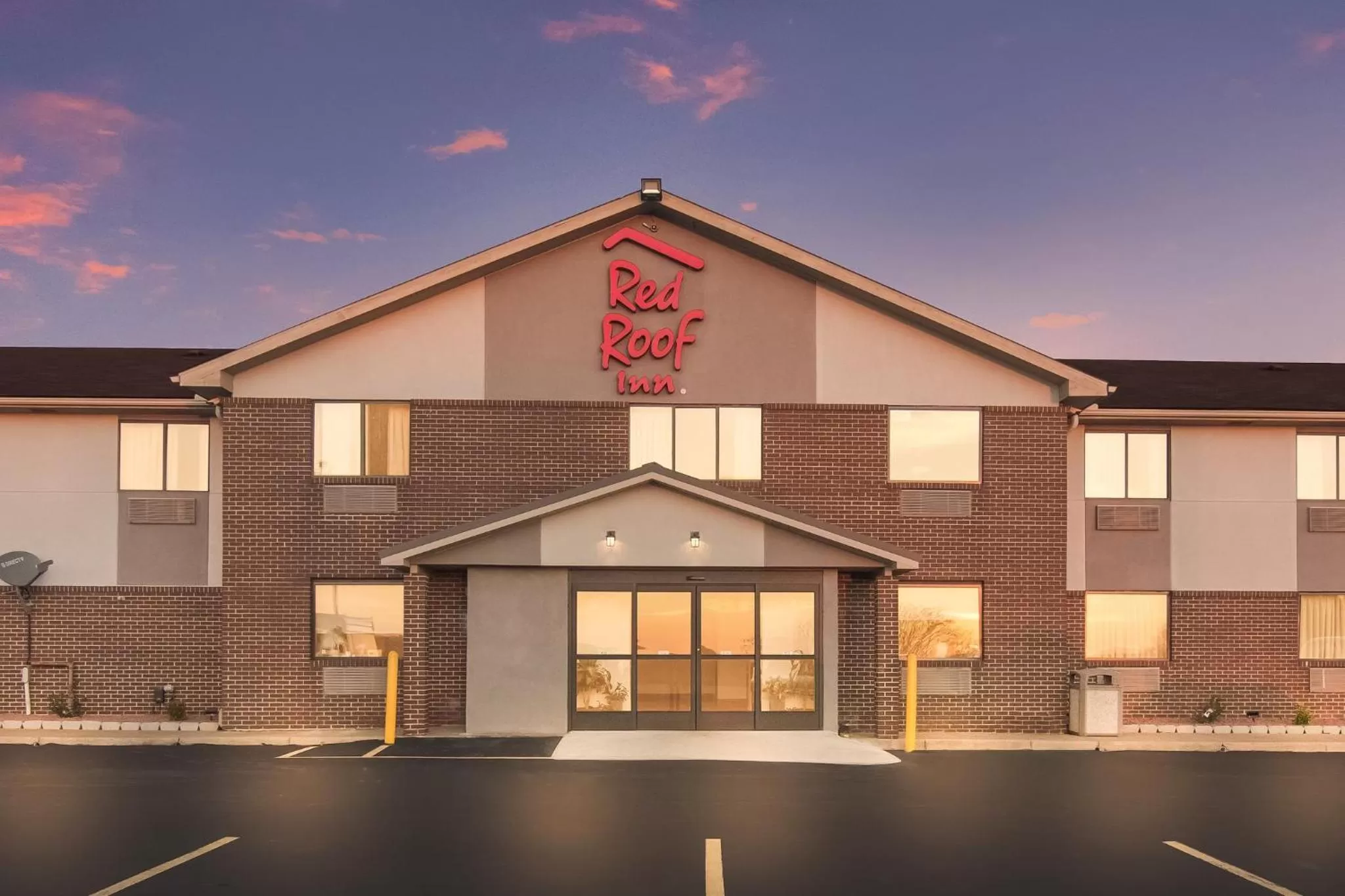 Property building in Red Roof Inn Greensburg