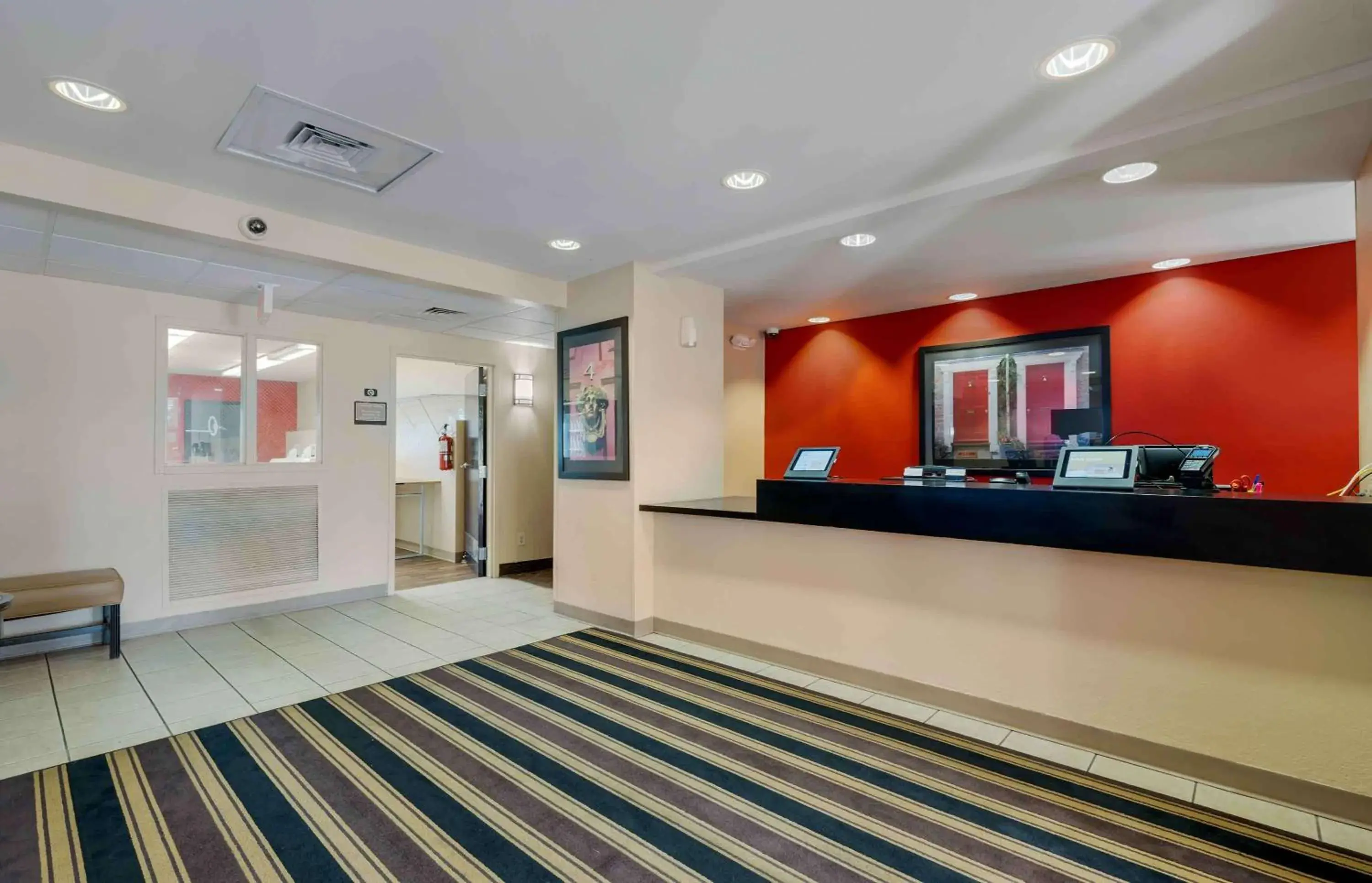 Lobby or reception, Lobby/Reception in Extended Stay America Suites - Chicago - Gurnee