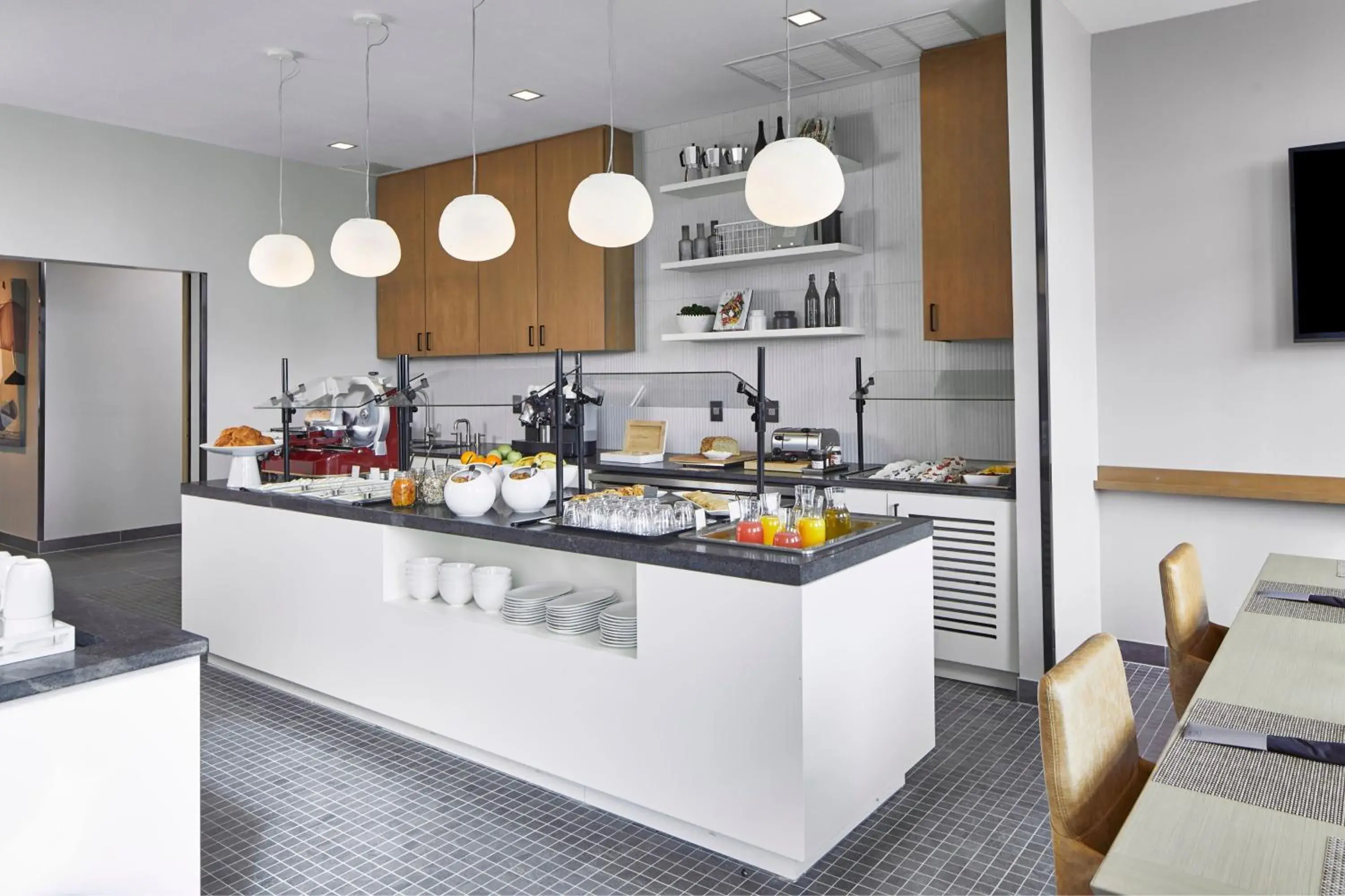 Kitchen or kitchenette, Kitchen/Kitchenette in AC Hotel by Marriott Austin Hill Country