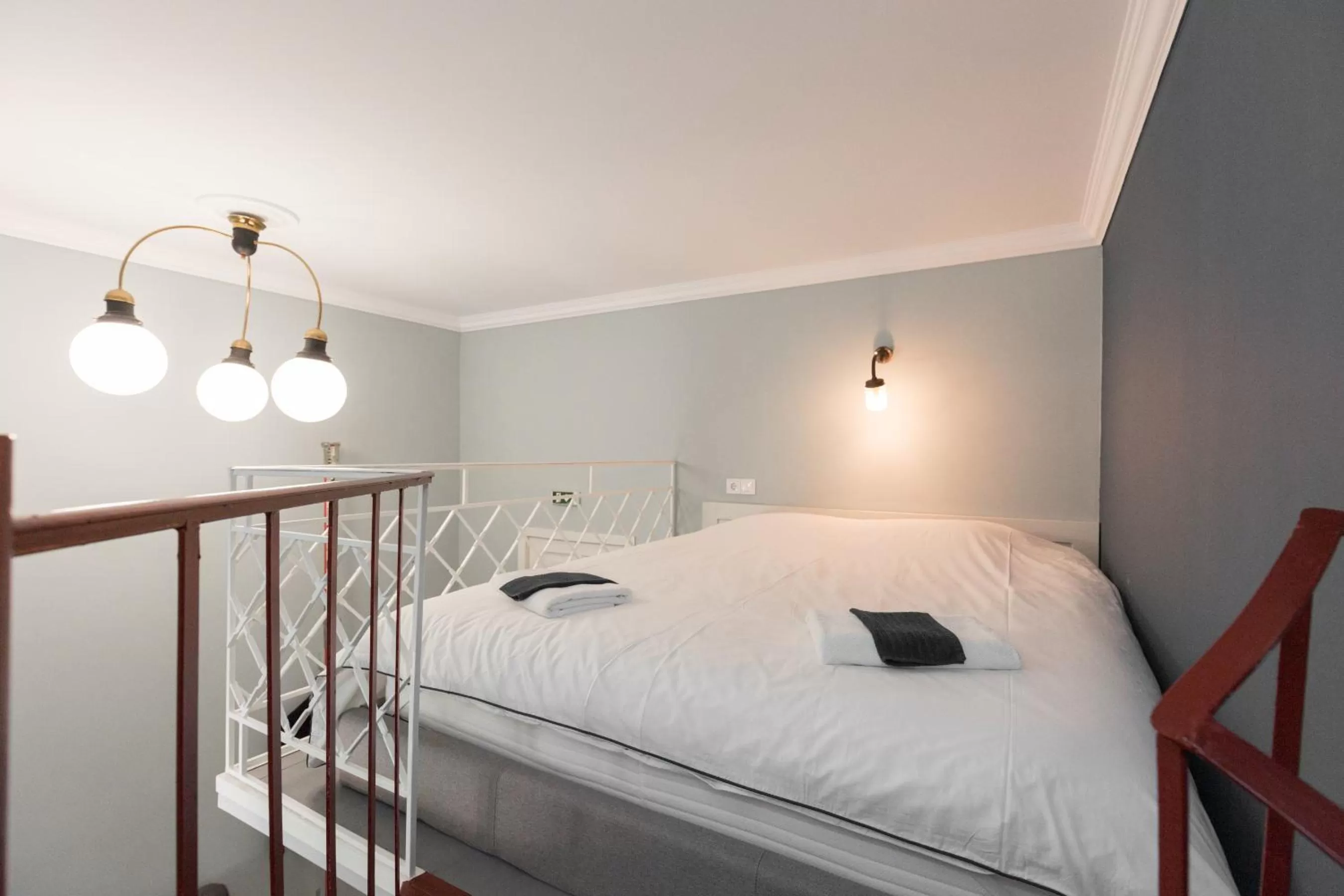 Bed in Troon of Athens Apartments