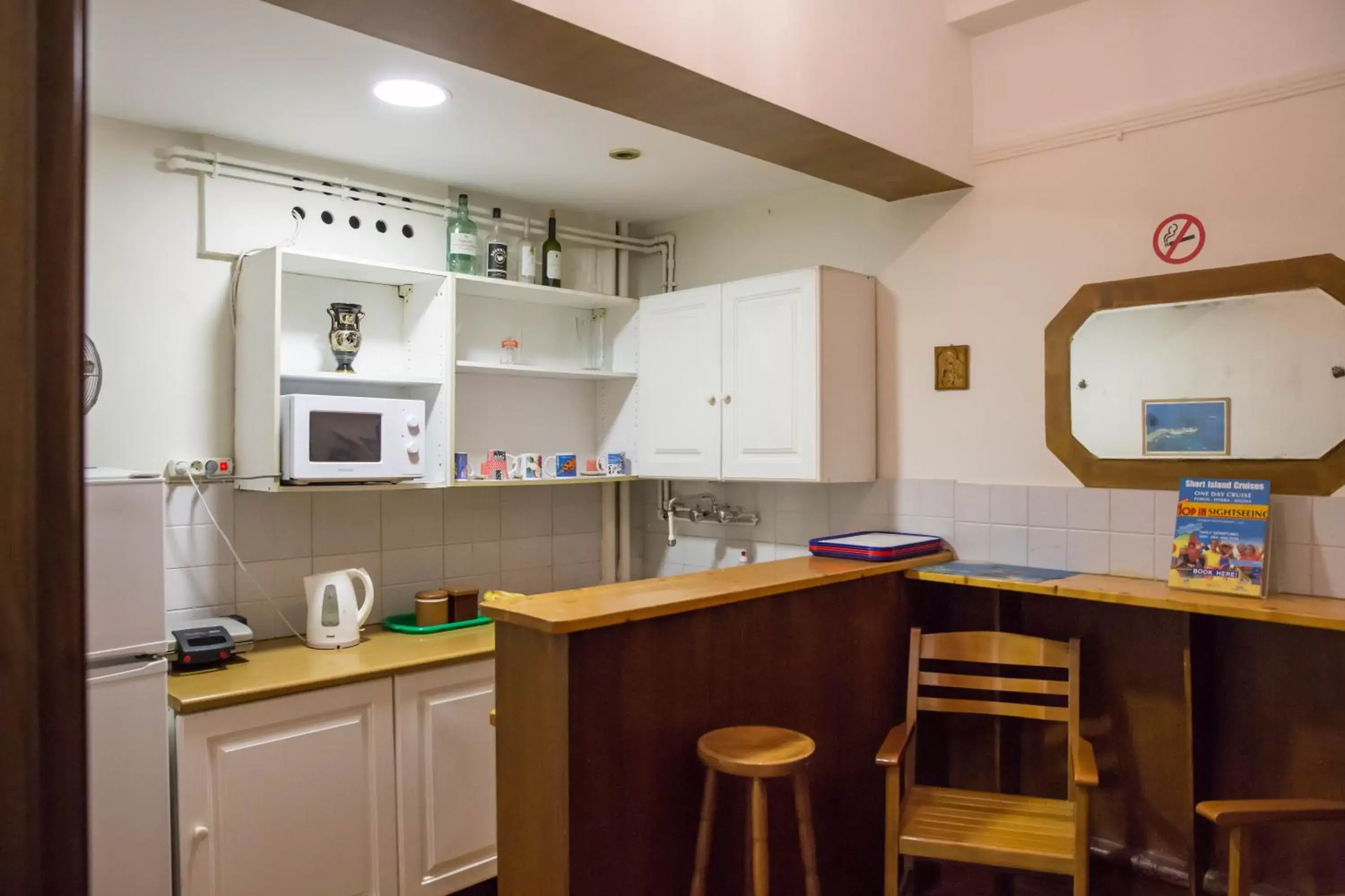 Food and drinks, Kitchen/Kitchenette in Tempi Hotel