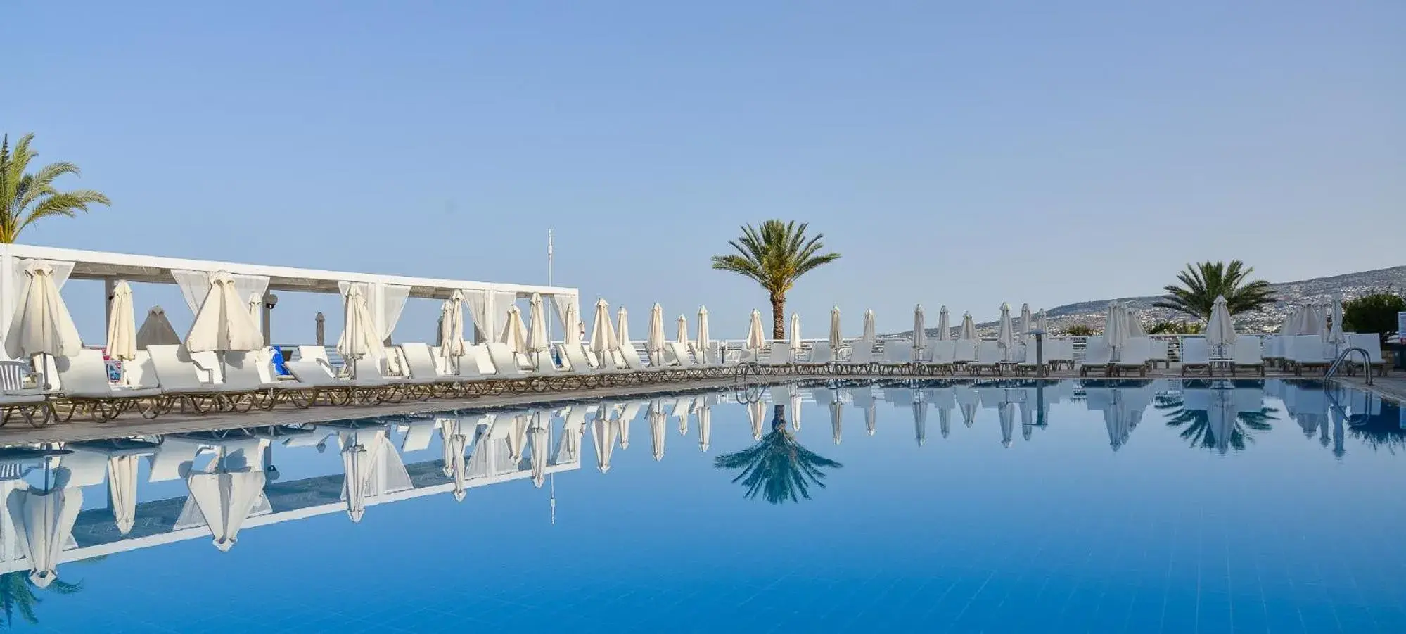 Pool view, Swimming Pool in Queens Bay Hotel