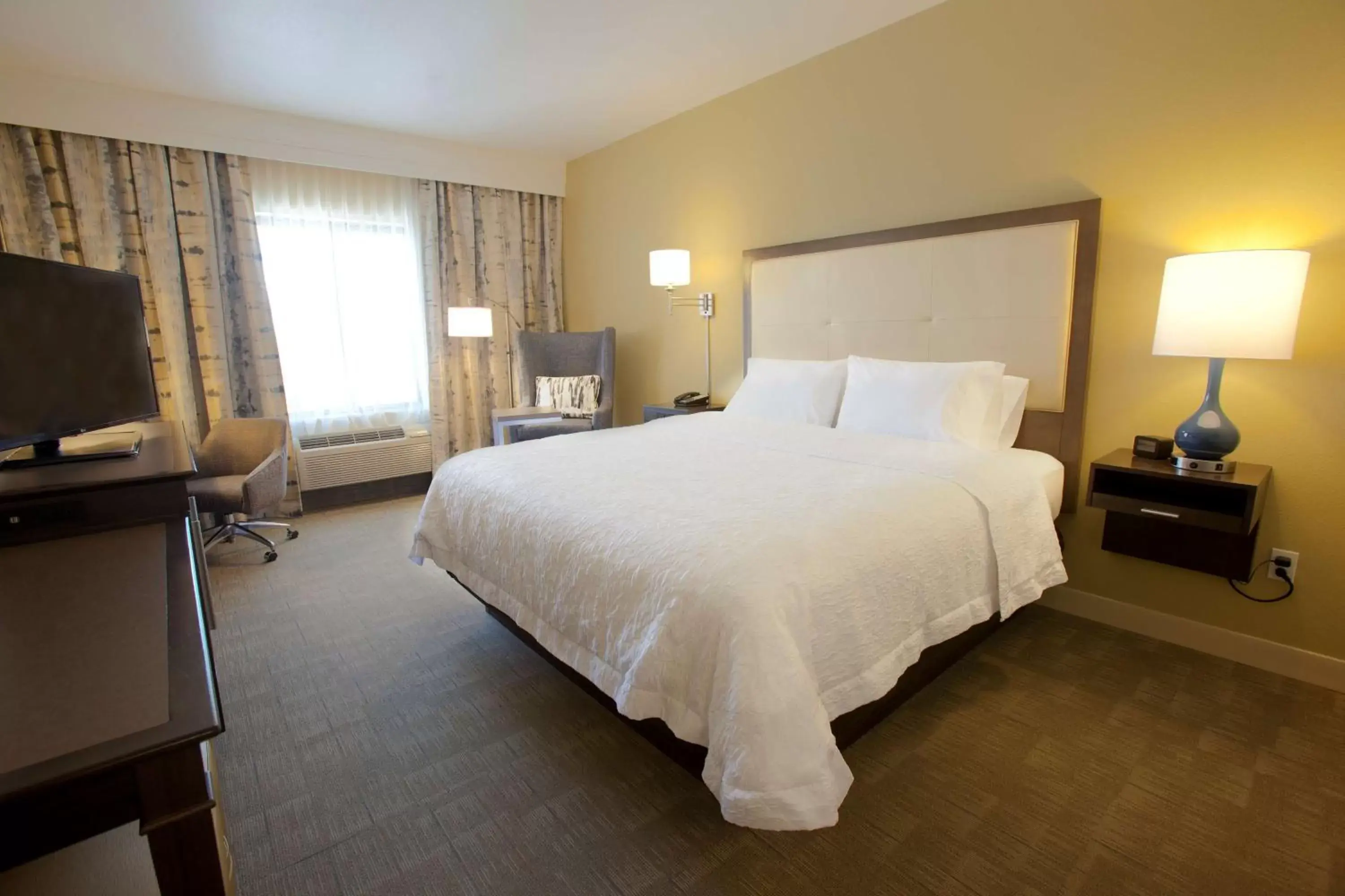 Bedroom, Bed in Hampton Inn & Suites Nampa at the Idaho Center