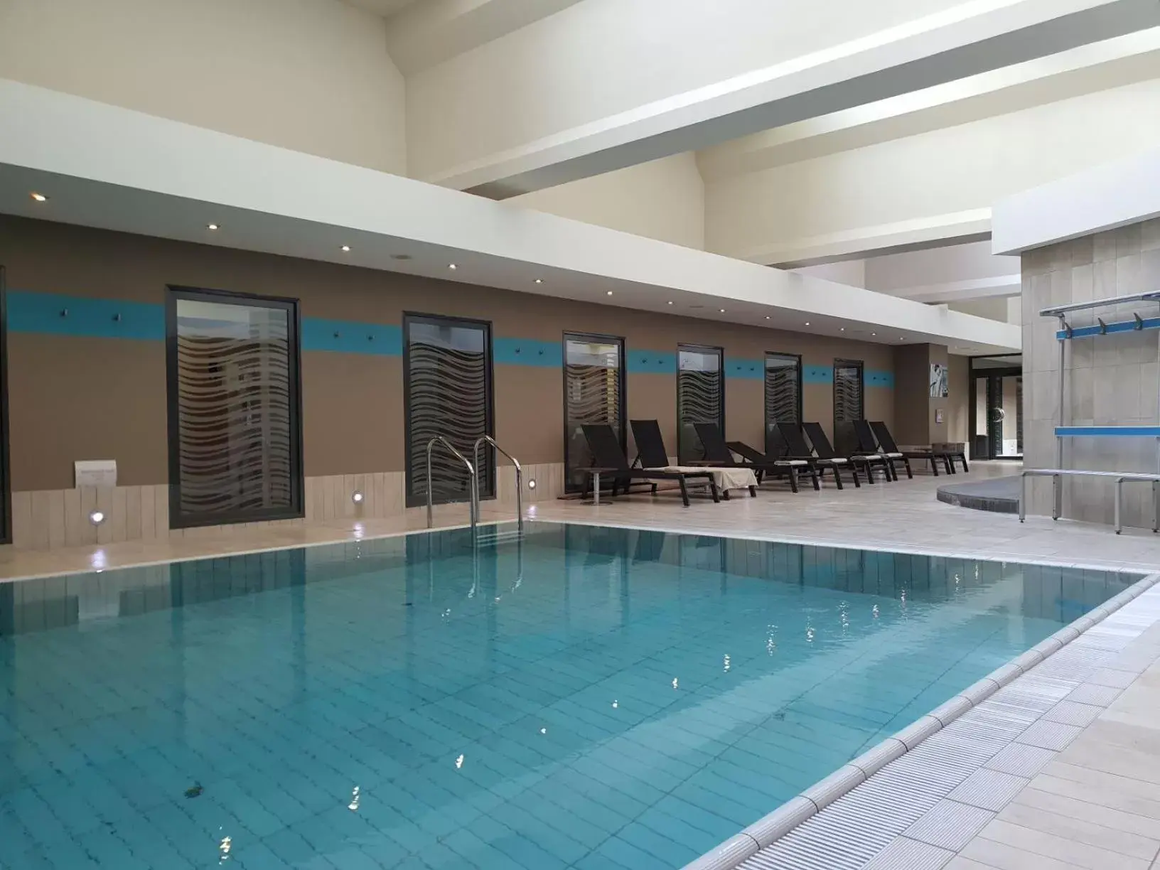 Swimming Pool in Hotel Spa Le Pasino