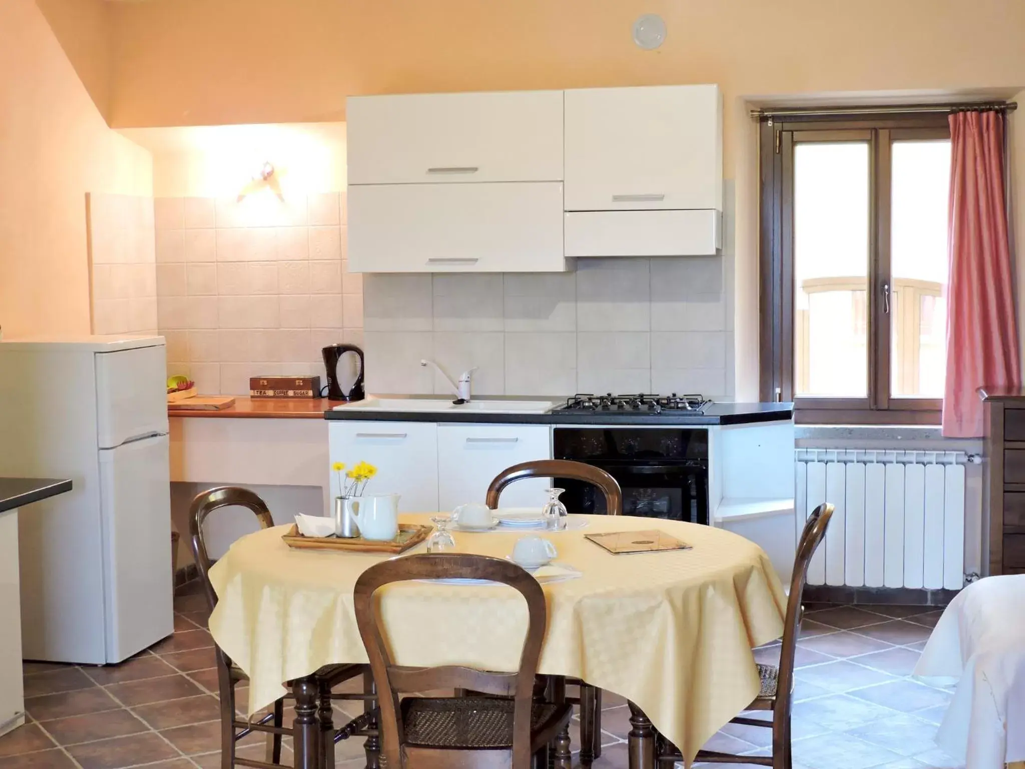 Kitchen or kitchenette, Kitchen/Kitchenette in Casale Fedele Family Village Vicino al Borgo