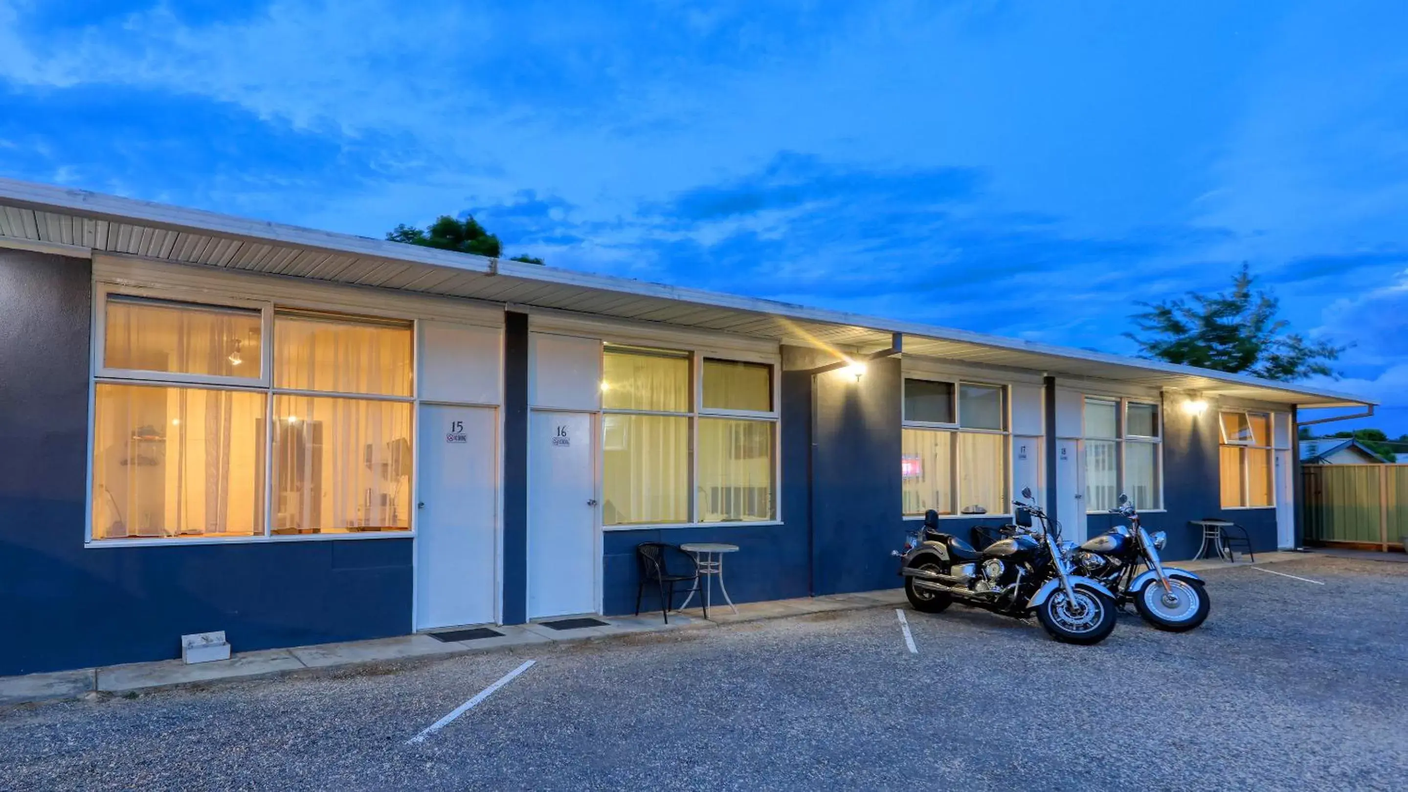 Property Building in Sun Centre Motel