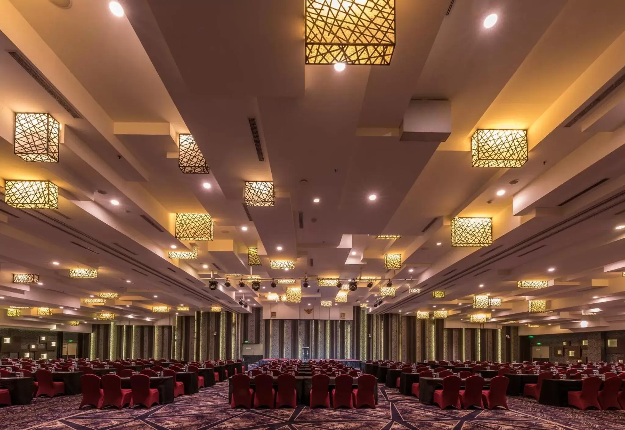 Meeting/conference room, Banquet Facilities in Holiday Inn Cikarang Jababeka, an IHG Hotel