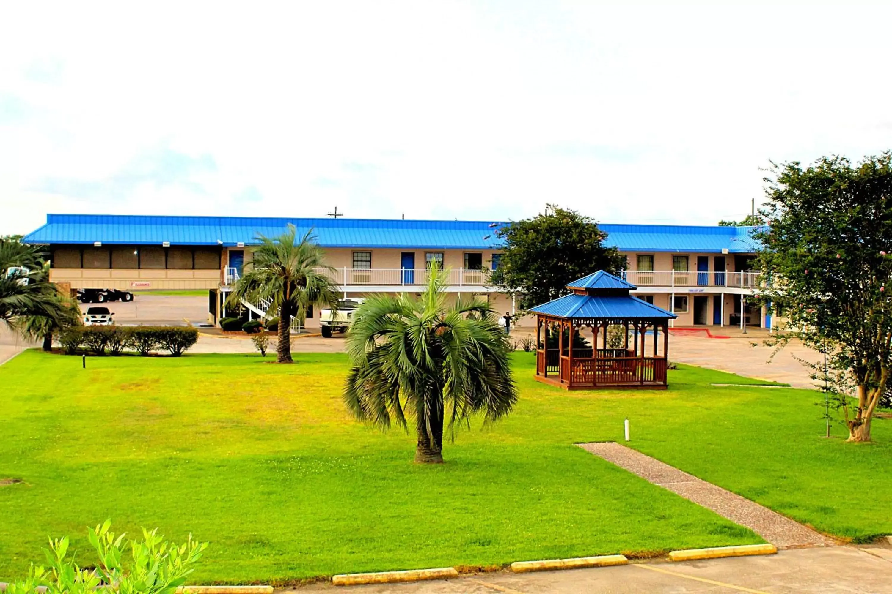 Bird's eye view, Property Building in Motel 6-Winnie, TX