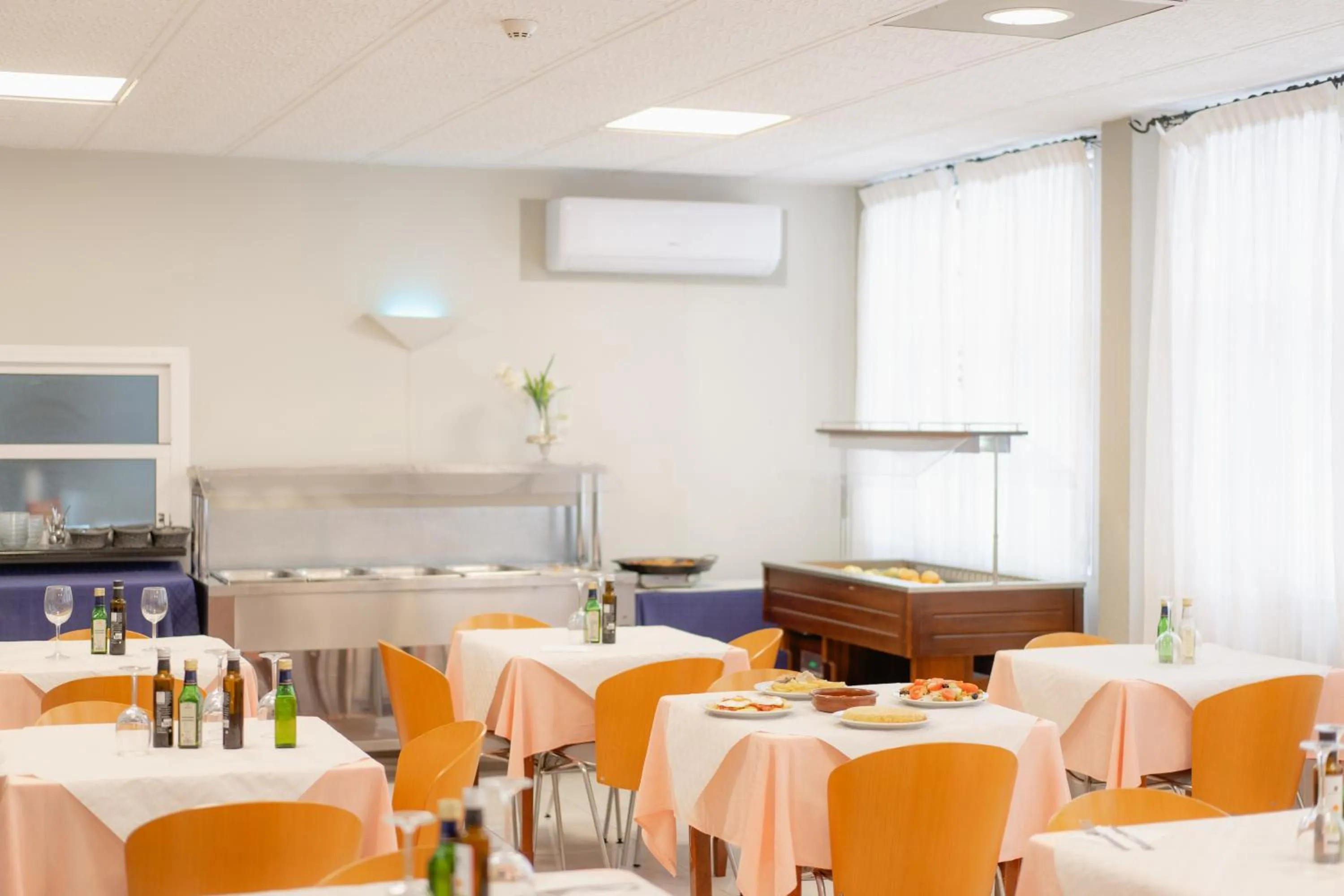 Restaurant/places to eat in Hotel Santa Faz