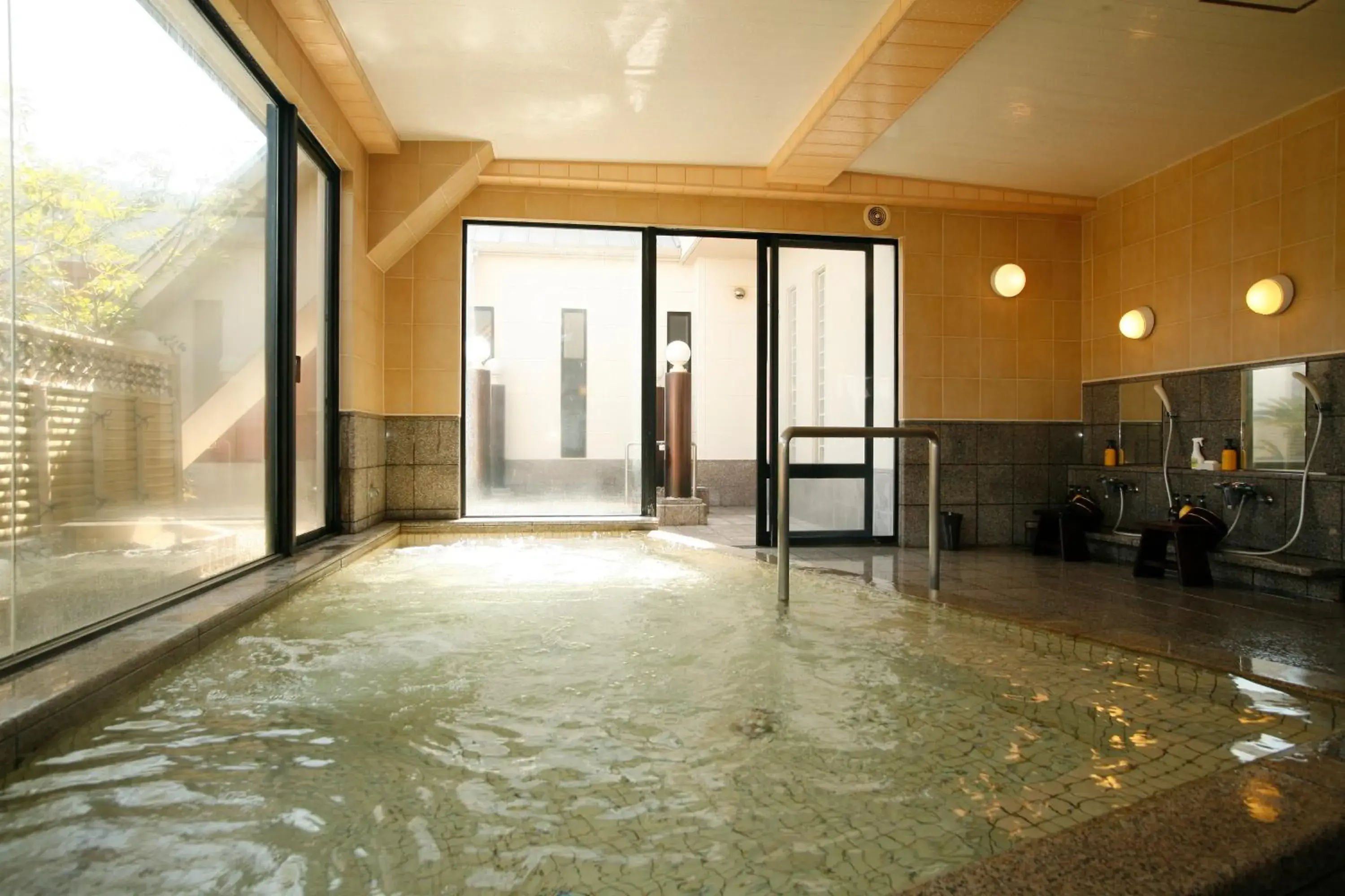 Hot Spring Bath in Arima Hot spring Ryokan Hanamusubi