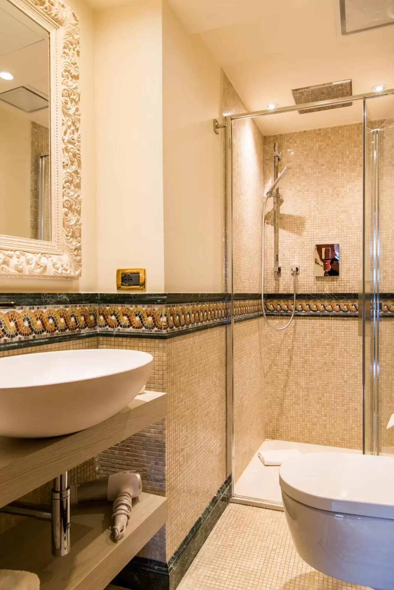 Bathroom in Hotel Santo Stefano