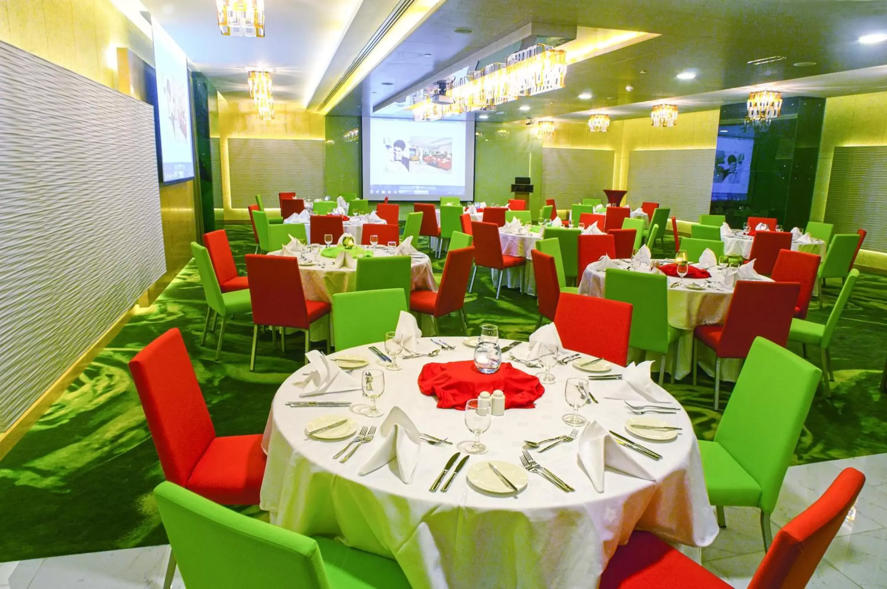 Banquet/Function facilities, Restaurant/Places to Eat in Al Khoory Executive Hotel, Al Wasl
