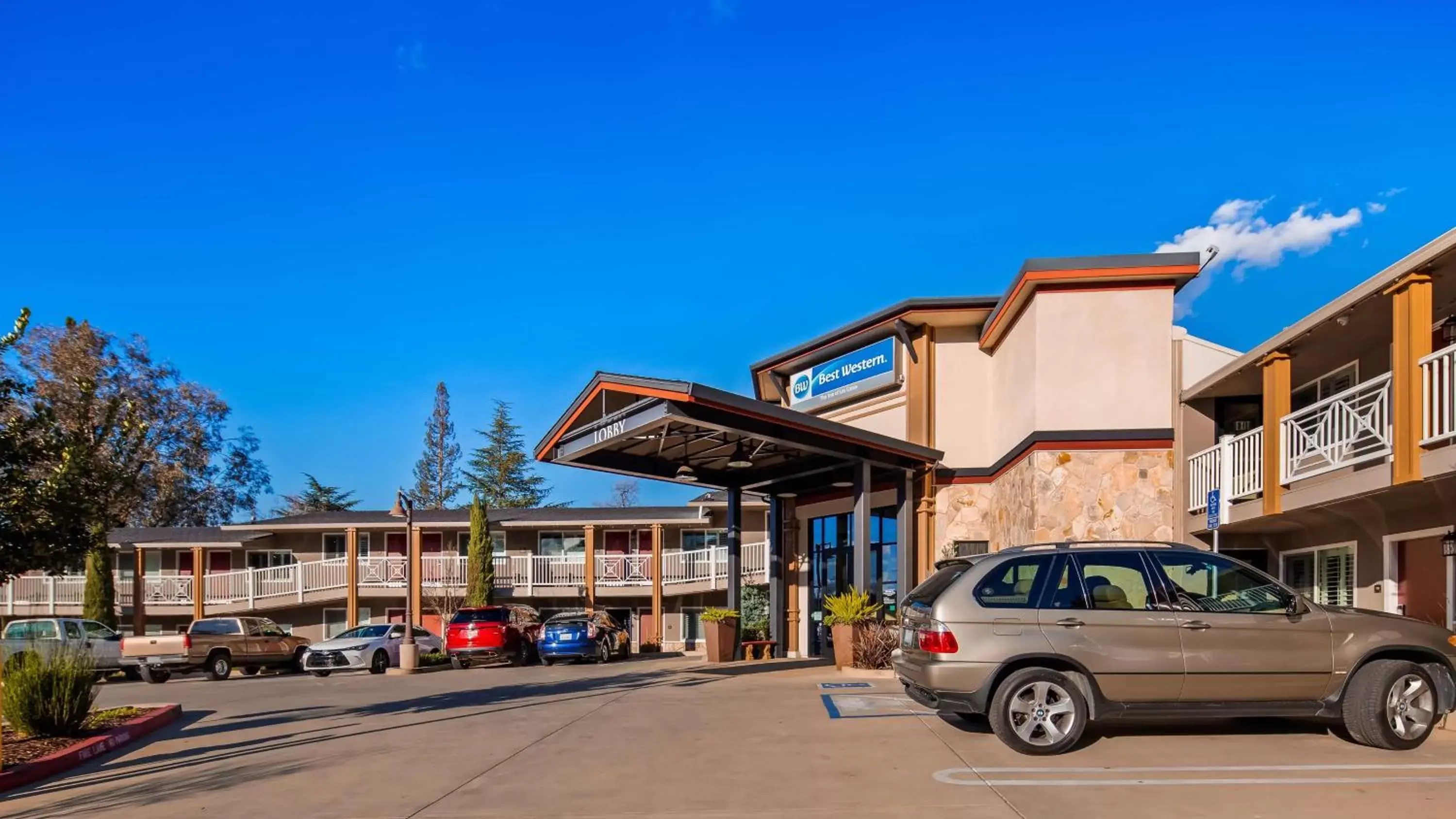 Property Building in BEST WESTERN the Inn of Los Gatos