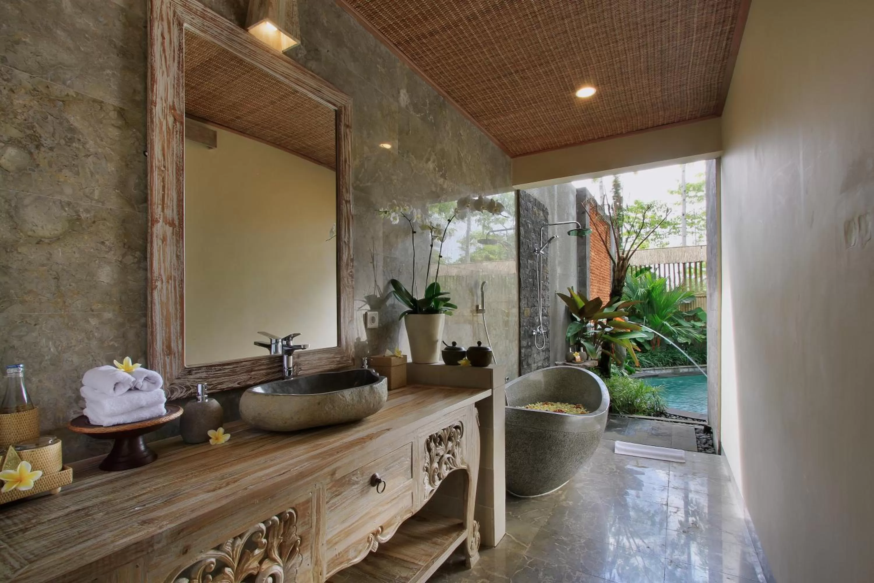 Bathroom in The Alena Resort a Pramana Experience